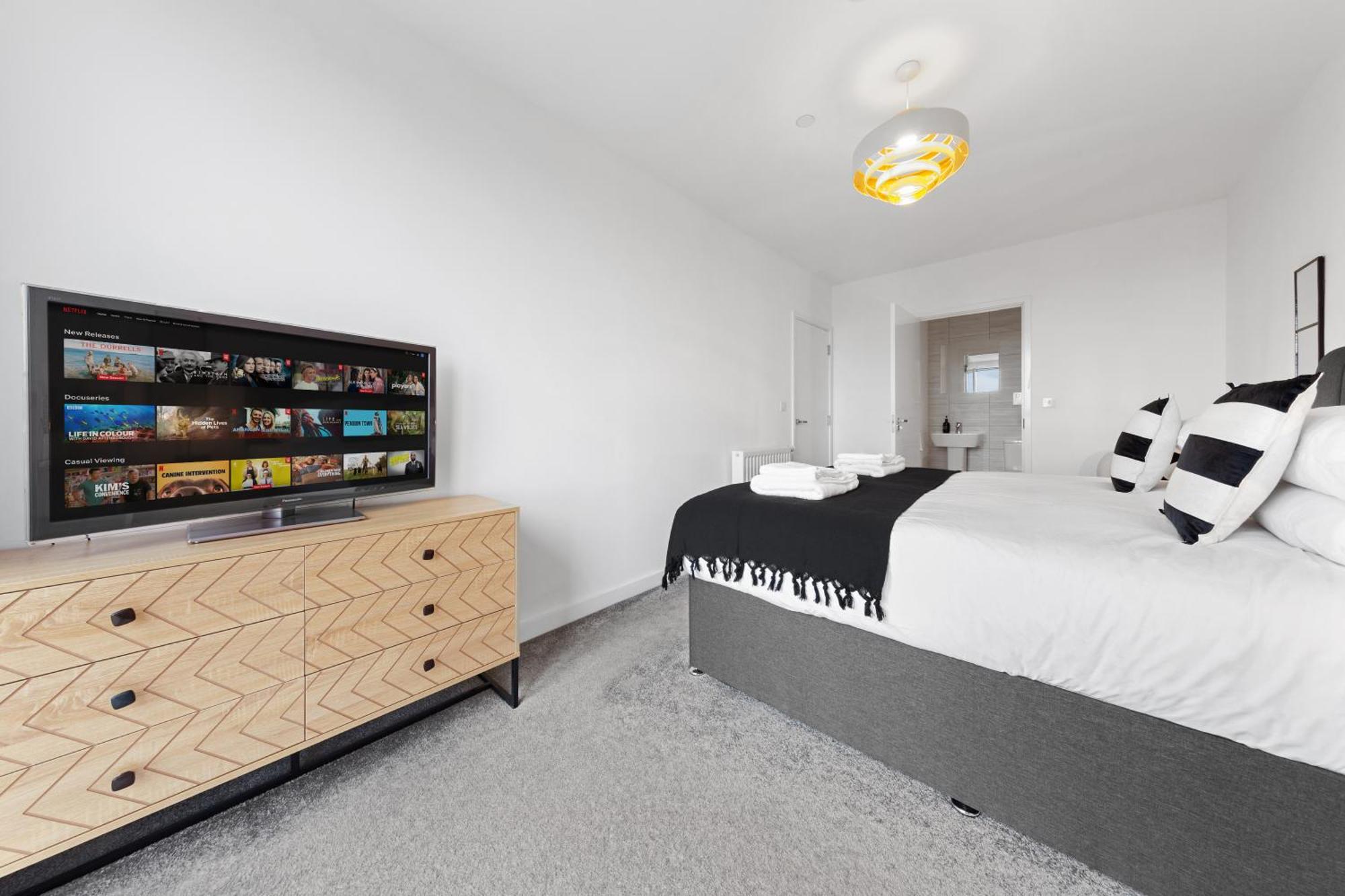Luxury 3 Bed With Balcony