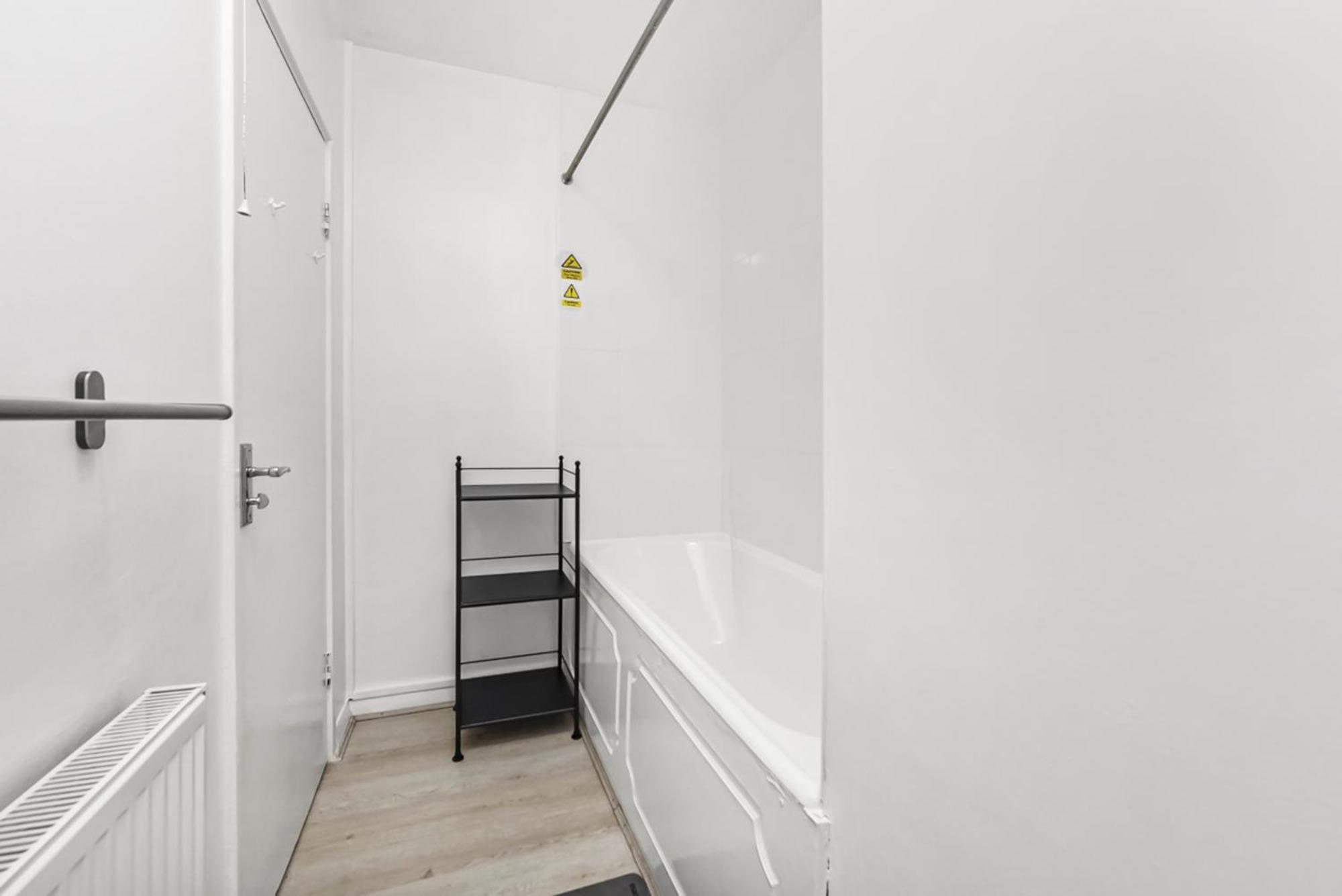 3 Bedroom Flat In Wandsworth Appartement