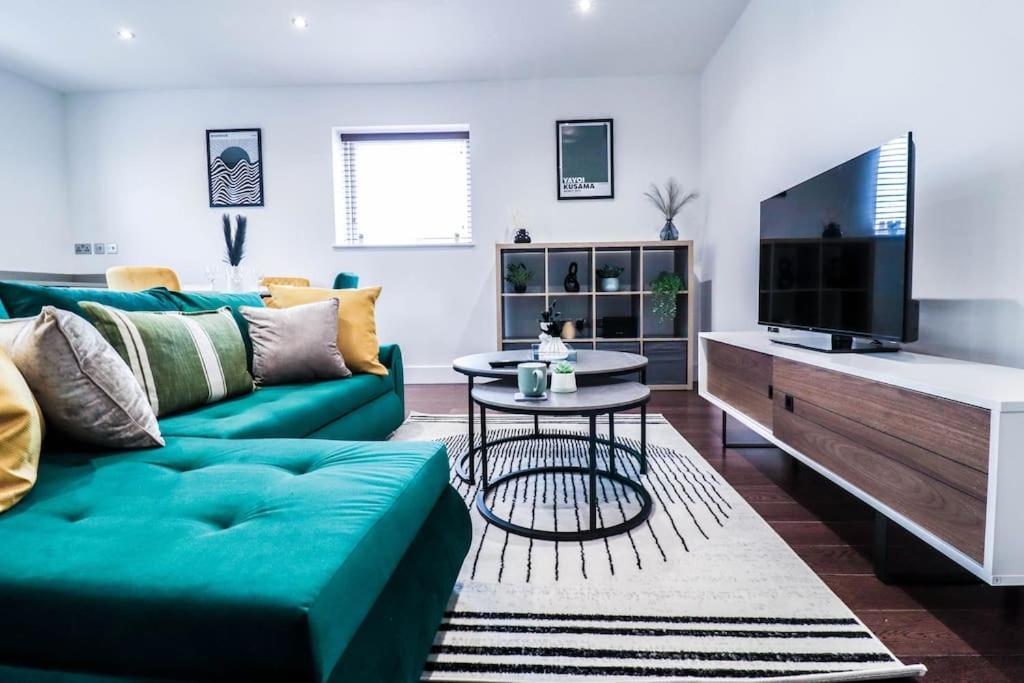 Luxury Flat Wroof Terrace Close To Train Station Appartement *