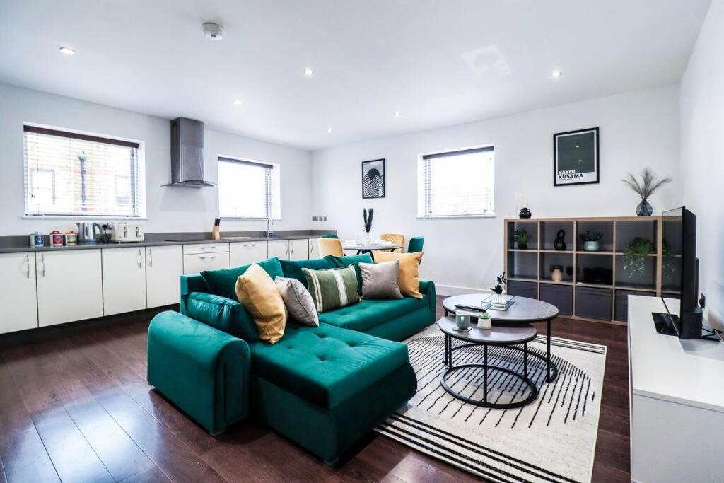 Luxury Flat Wroof Terrace Close To Train Station Londres