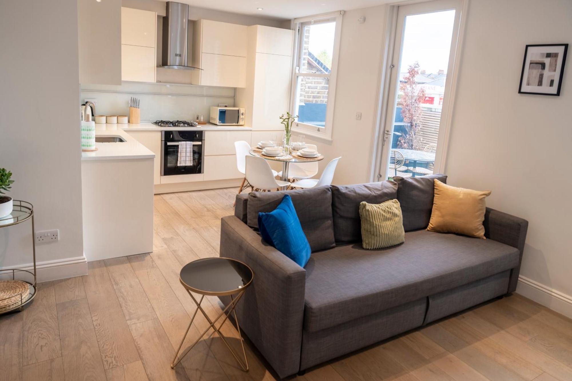 Spacious 2-bed Flat In Brixton With Private Terrace Londres