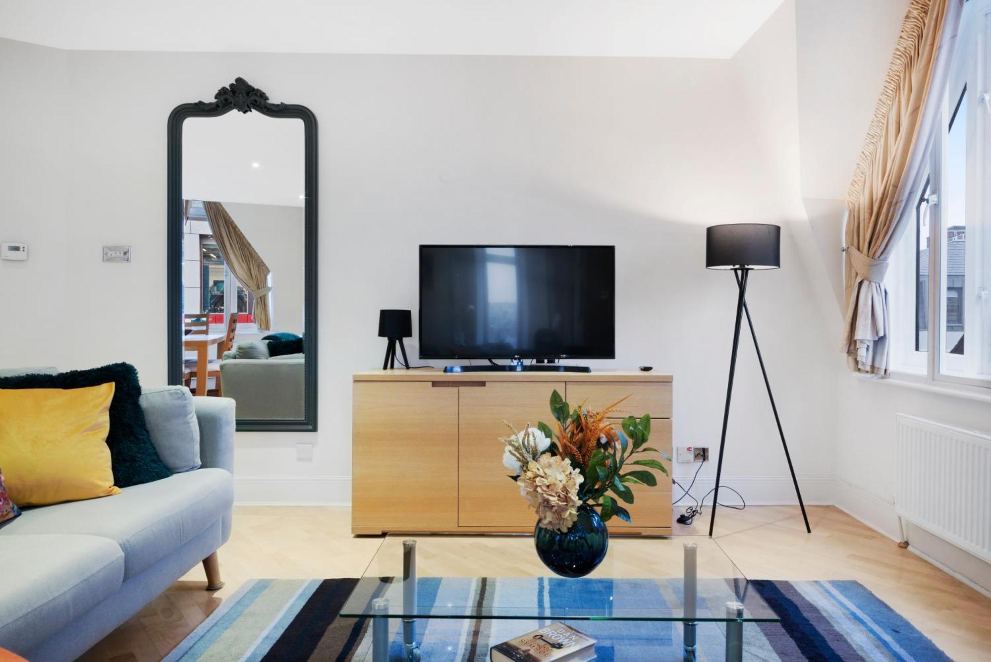 Farringdon Penthouse Spacious 3 Bedroom 2 Bath Appartement *