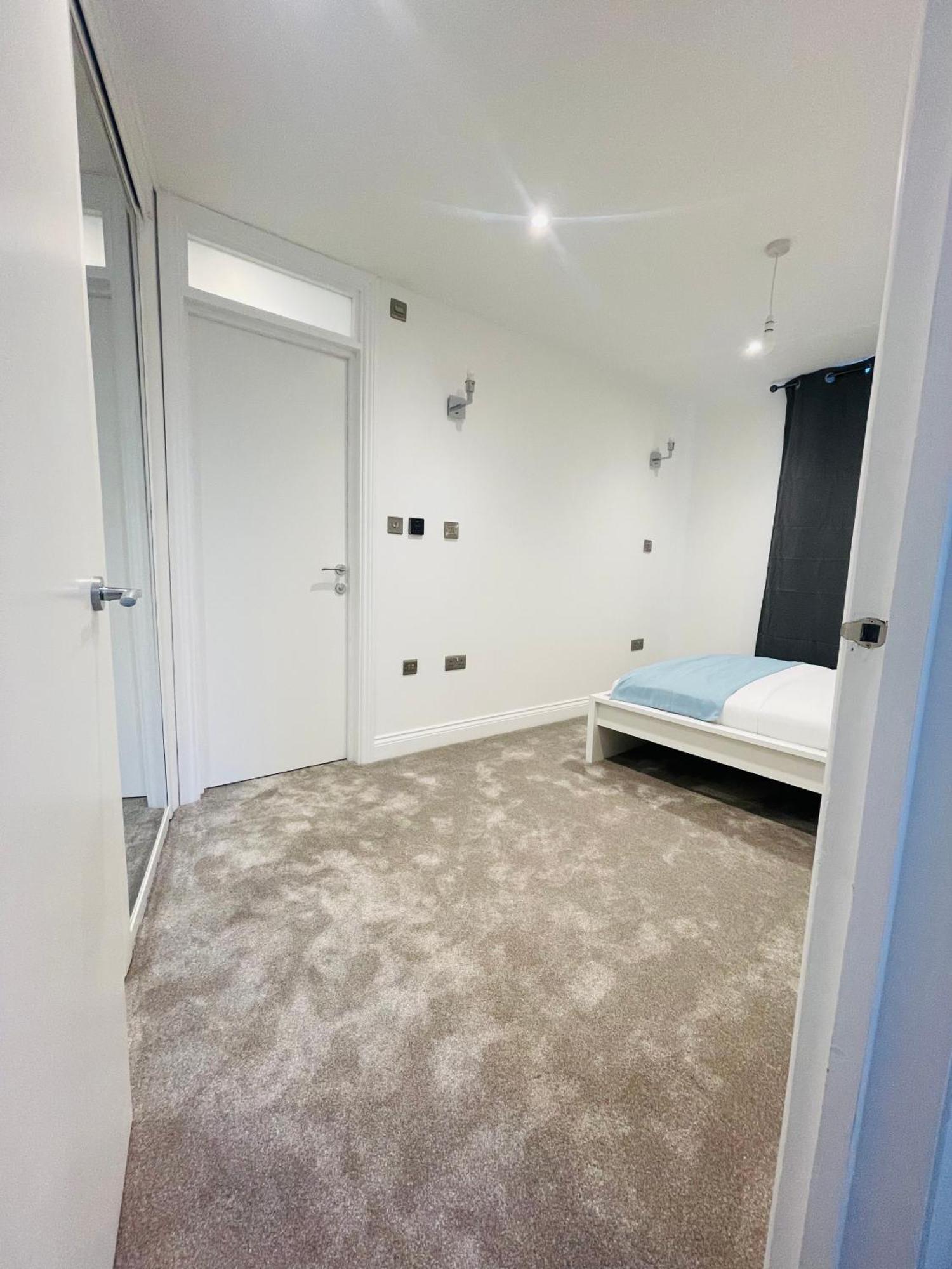 Appartement Fully Furnished Duplex In Askew Road *