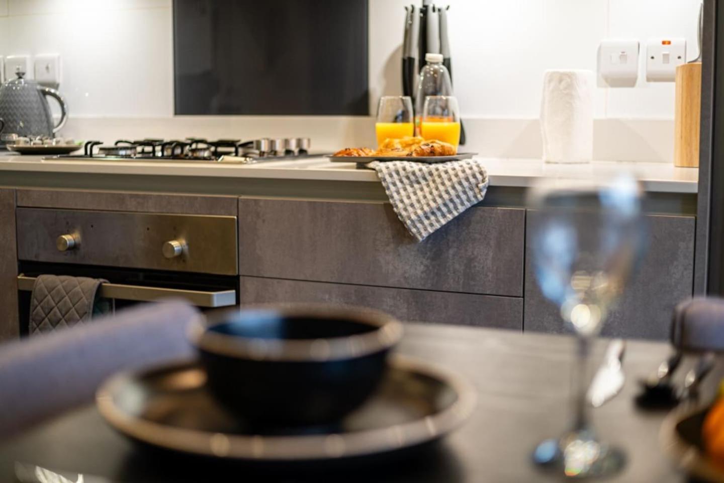 2bd In Whitechapel, Apartment London