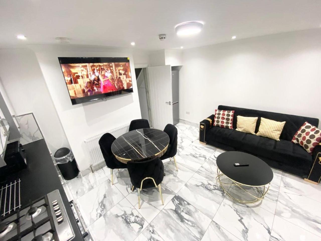 Hébergement de vacances The Royal Boutique Kensington By , Sleep 11 Londres