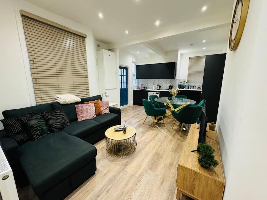 10 Min From Stratford Shopping Centre, Garden! * Londres
