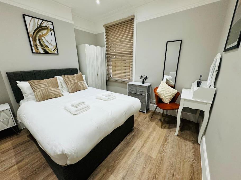 10 Min From Stratford Shopping Centre, Garden! Apartamento Londres