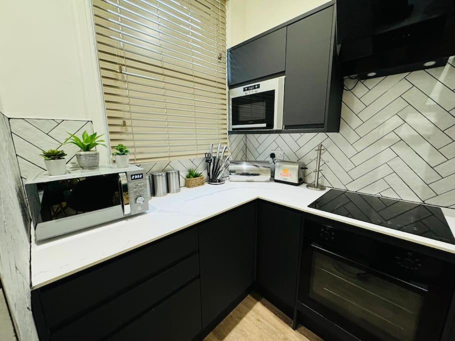 Apartamento 10 Min From Stratford Shopping Centre, Garden!