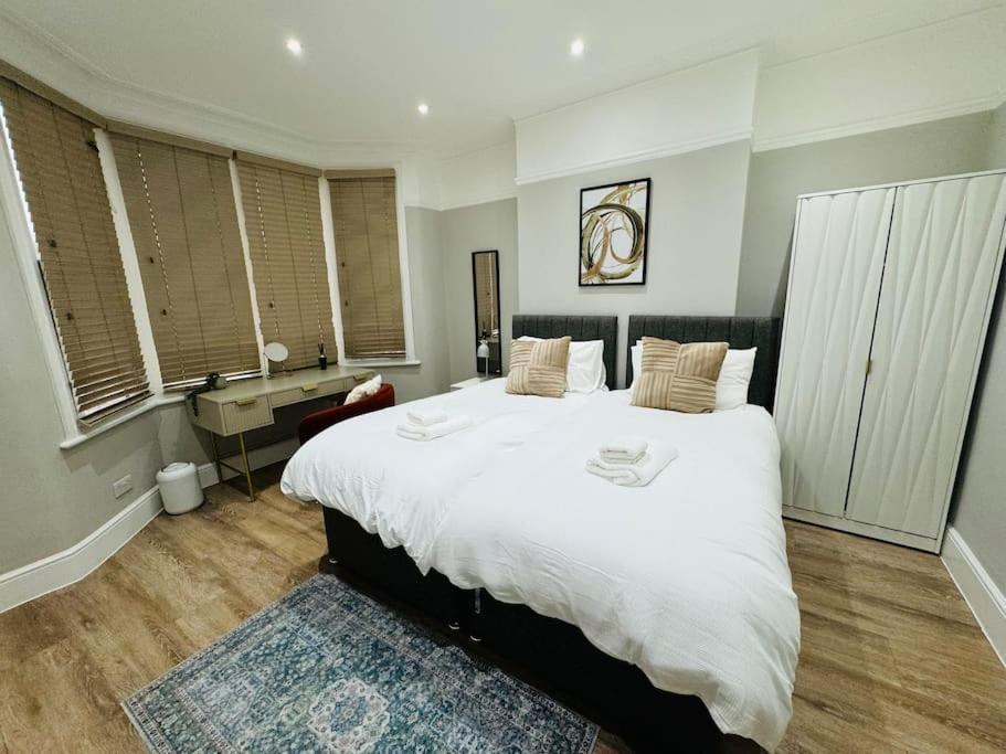 Apartamento 10 Min From Stratford Shopping Centre, Garden! *