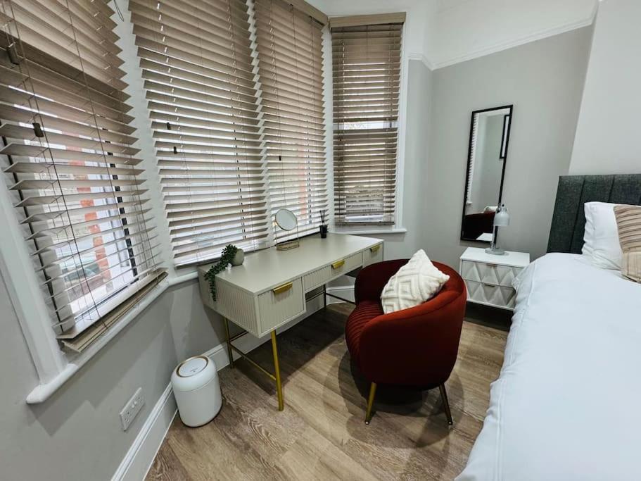 Apartamento 10 Min From Stratford Shopping Centre, Garden!
