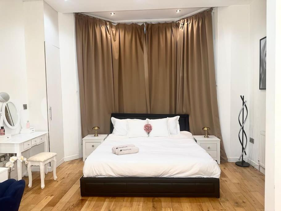Apartamento Enchanting 2brgarden Flat Londres