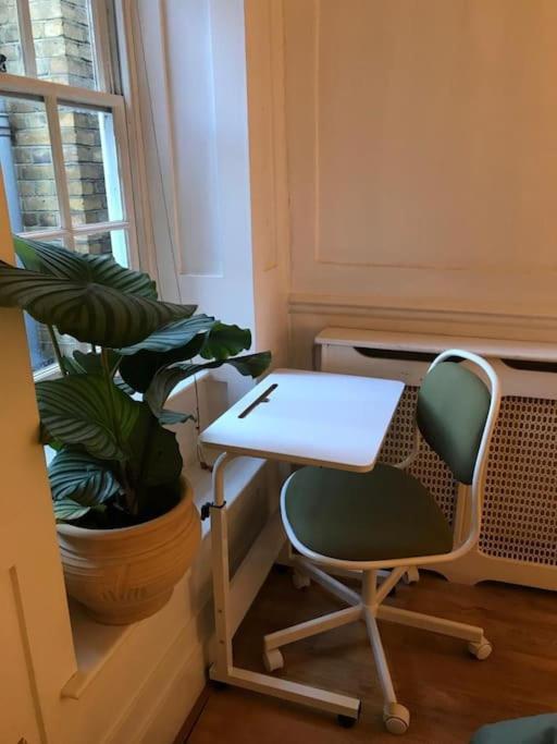 Appartement Authentic 3 Bed Historic House Soho,