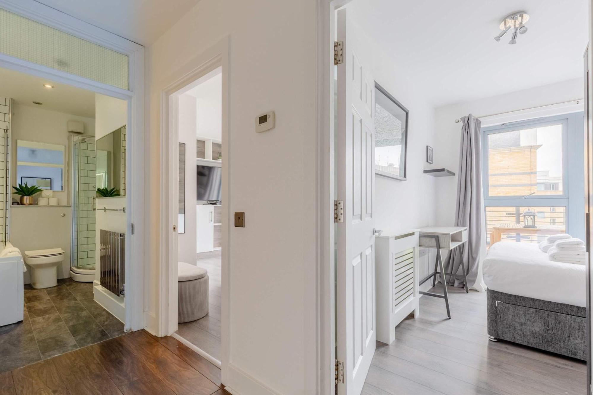 Bright 2 Bedroom Flat In Lambeth With Balcony Londres