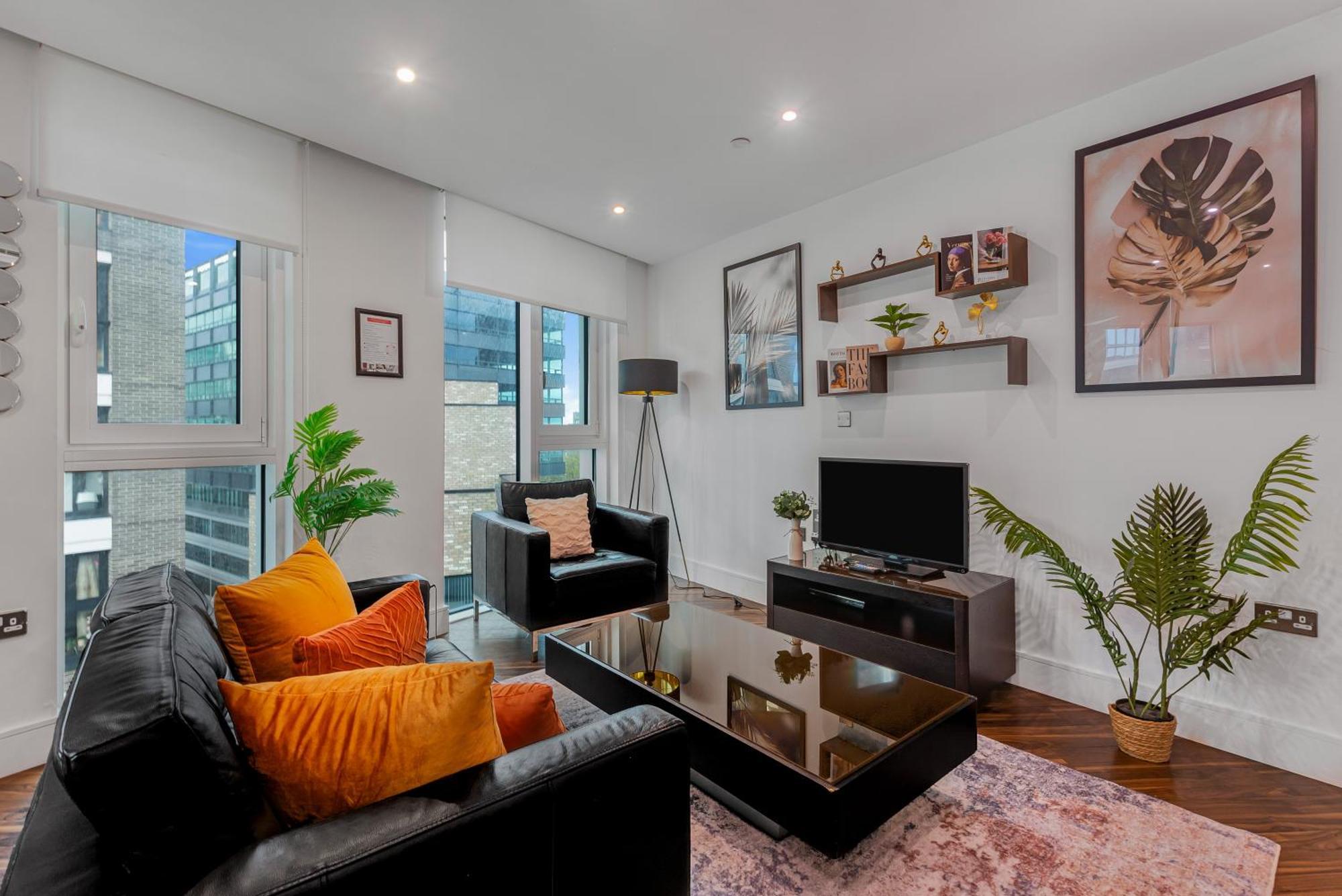 Mysquare One Bedroom In Aldgate Apartment