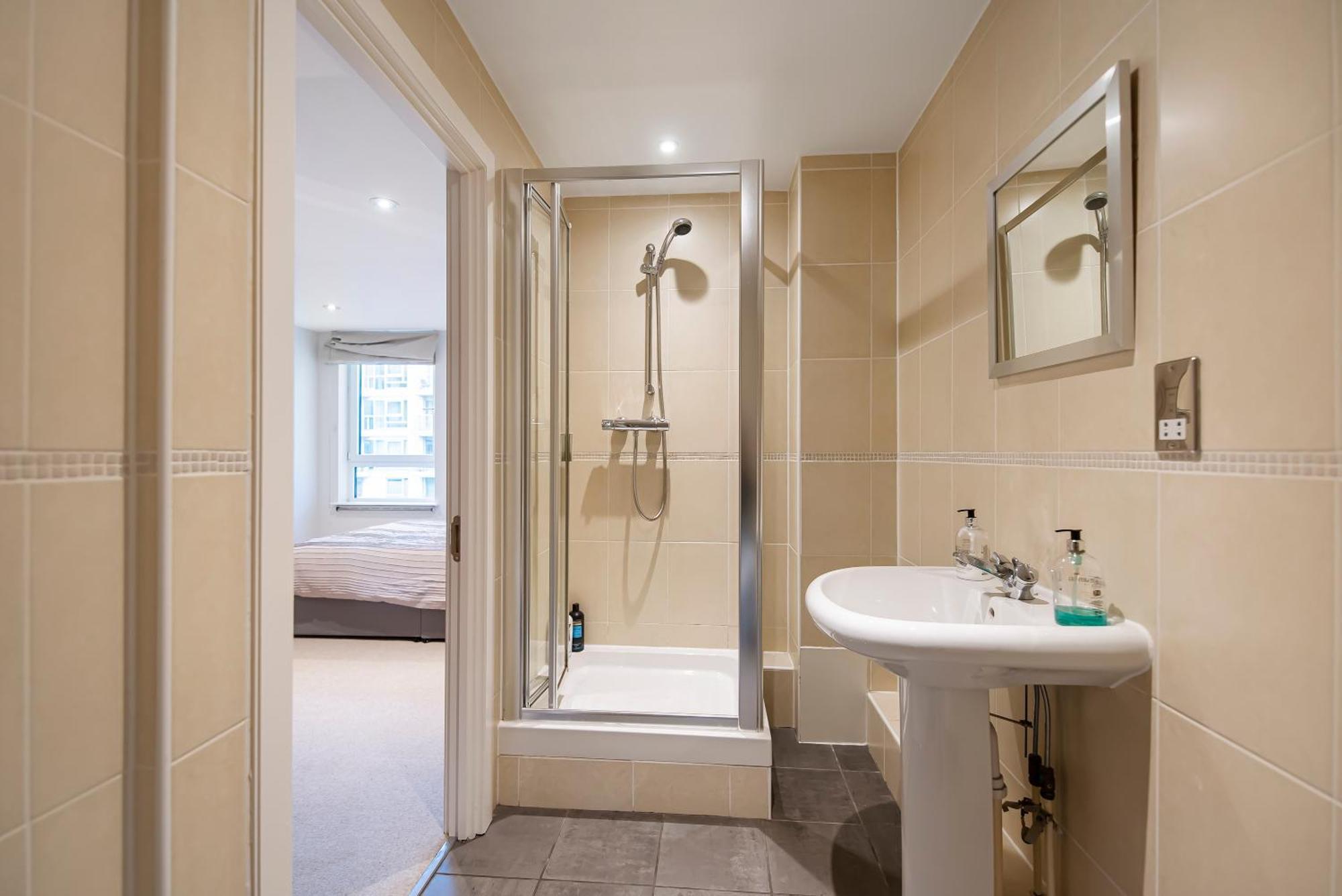 Appartement Modern 2 Bedroom 2 Bath With River View