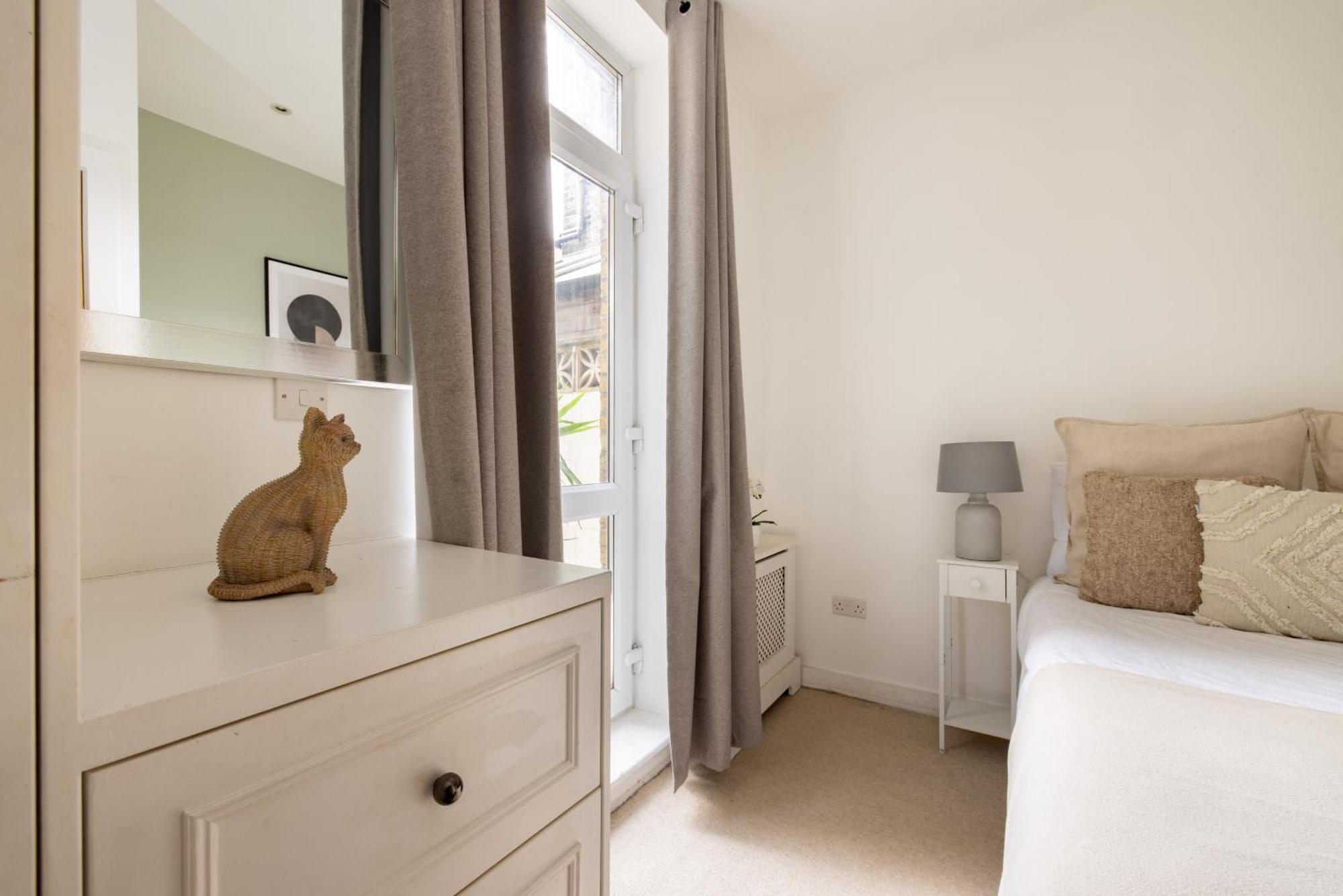 The Queenstown Apartment