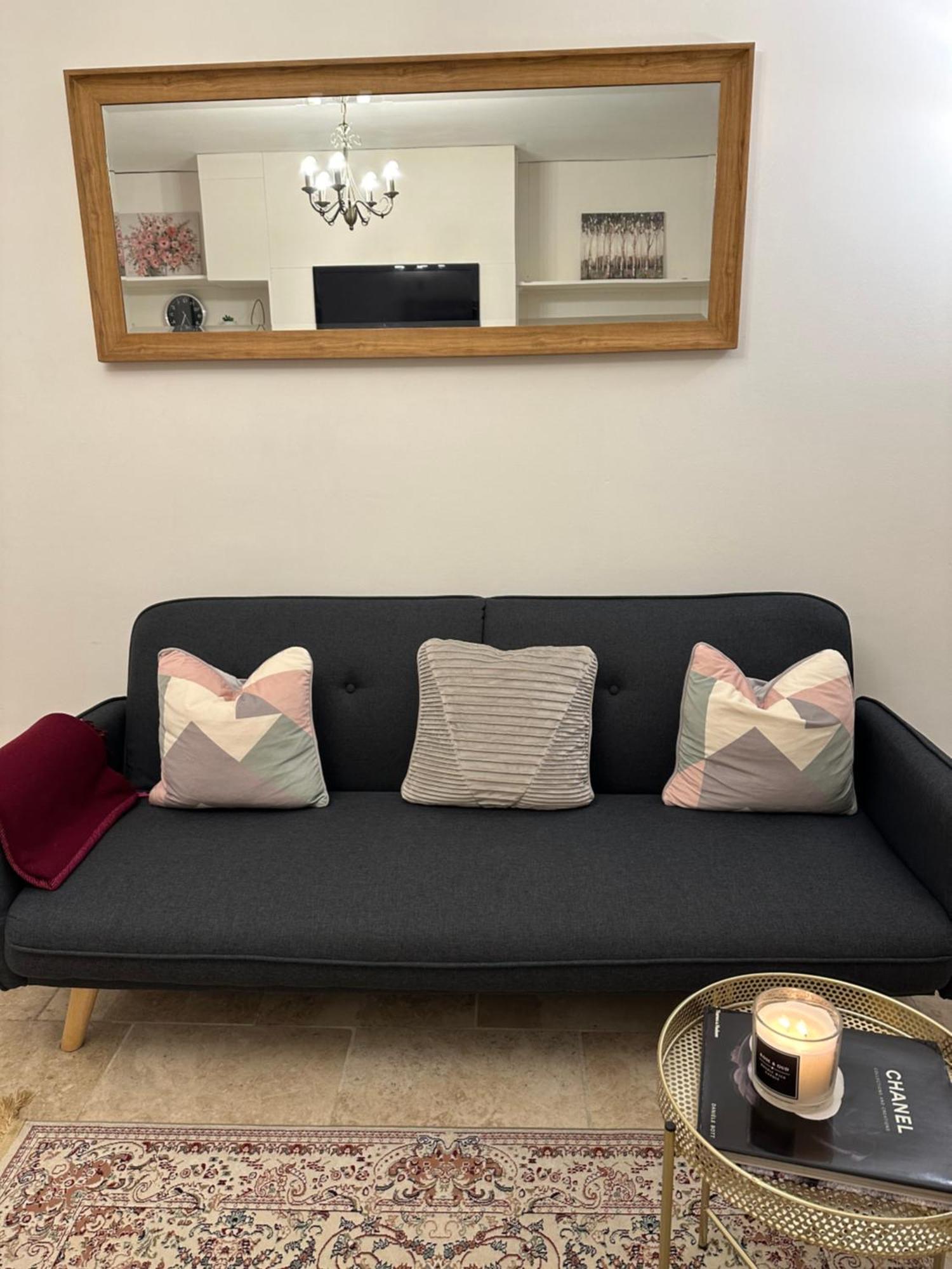 Spacious 3 Bedroom Near Attractions *