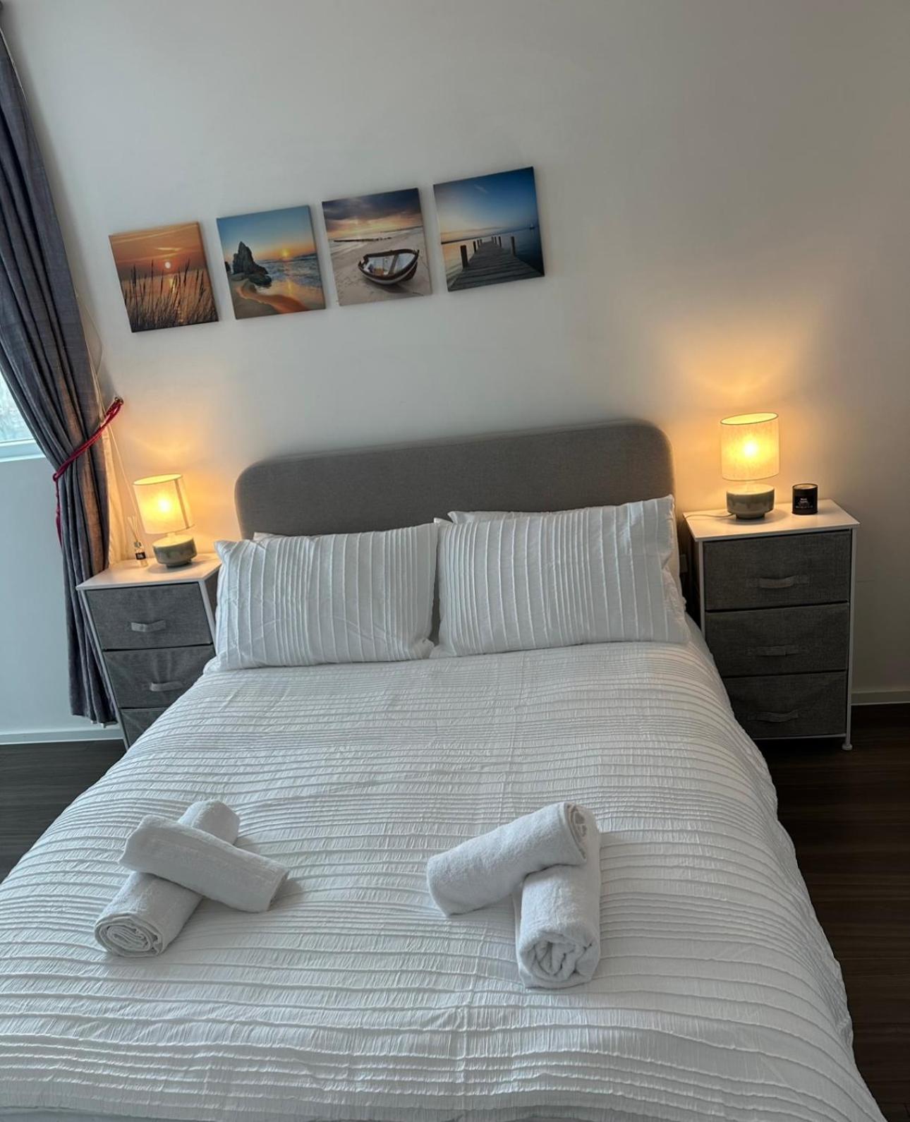 Chic 2-bedroom With Stunning Views In * Londres