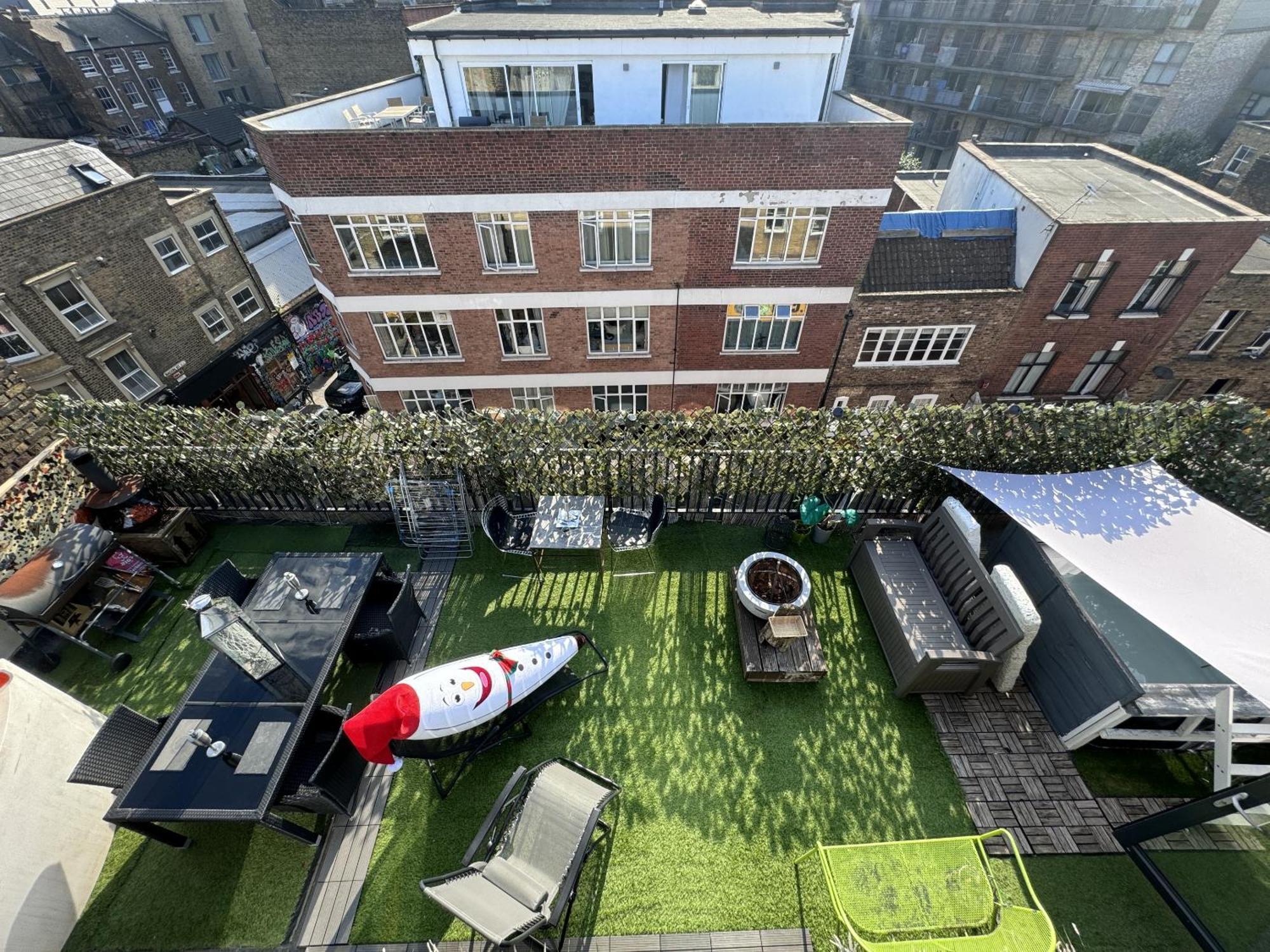 Ft10 Brick Lane