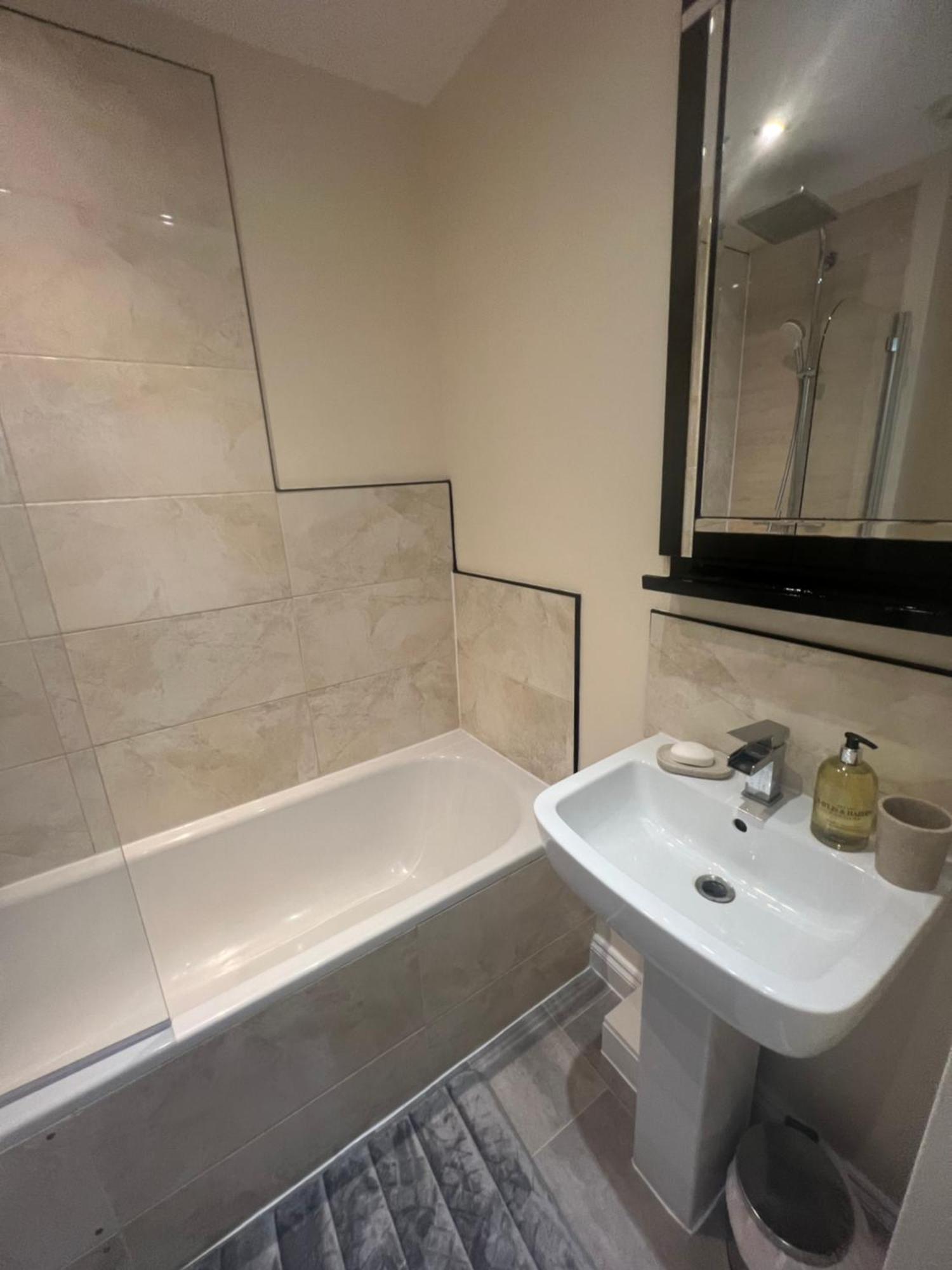 Beautiful One Bedroom Close To Harrods Londres
