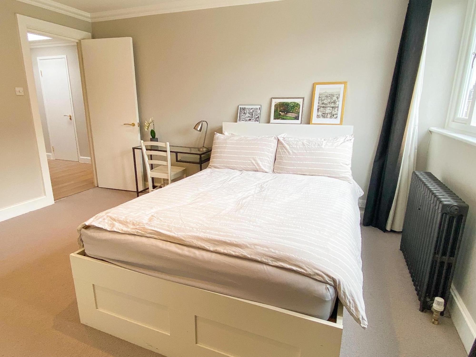 Exquisite Floor Flat Heart Of Chelsea Londres