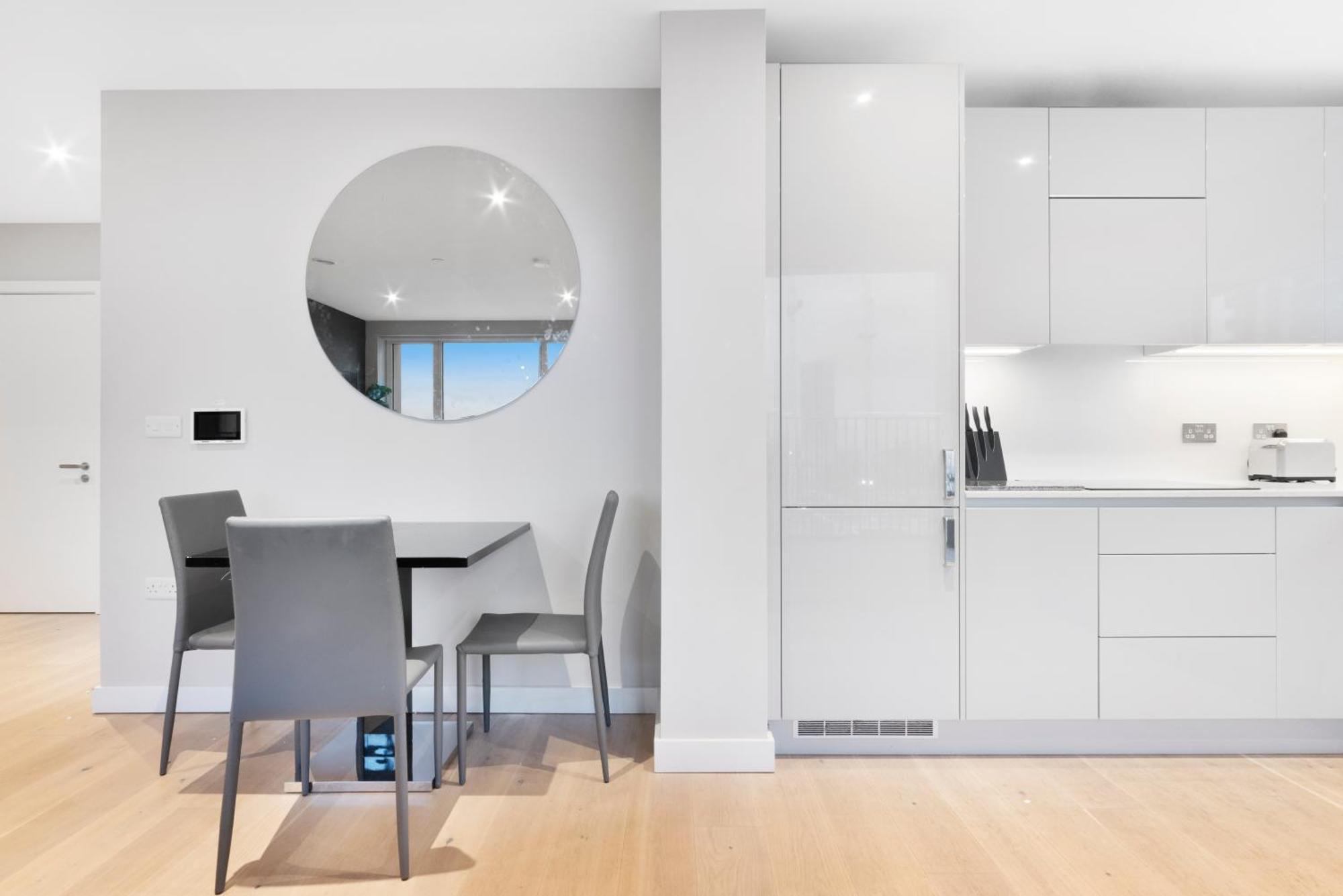 Modern 2 Bed Heart Of Elephant Castle Apartment *