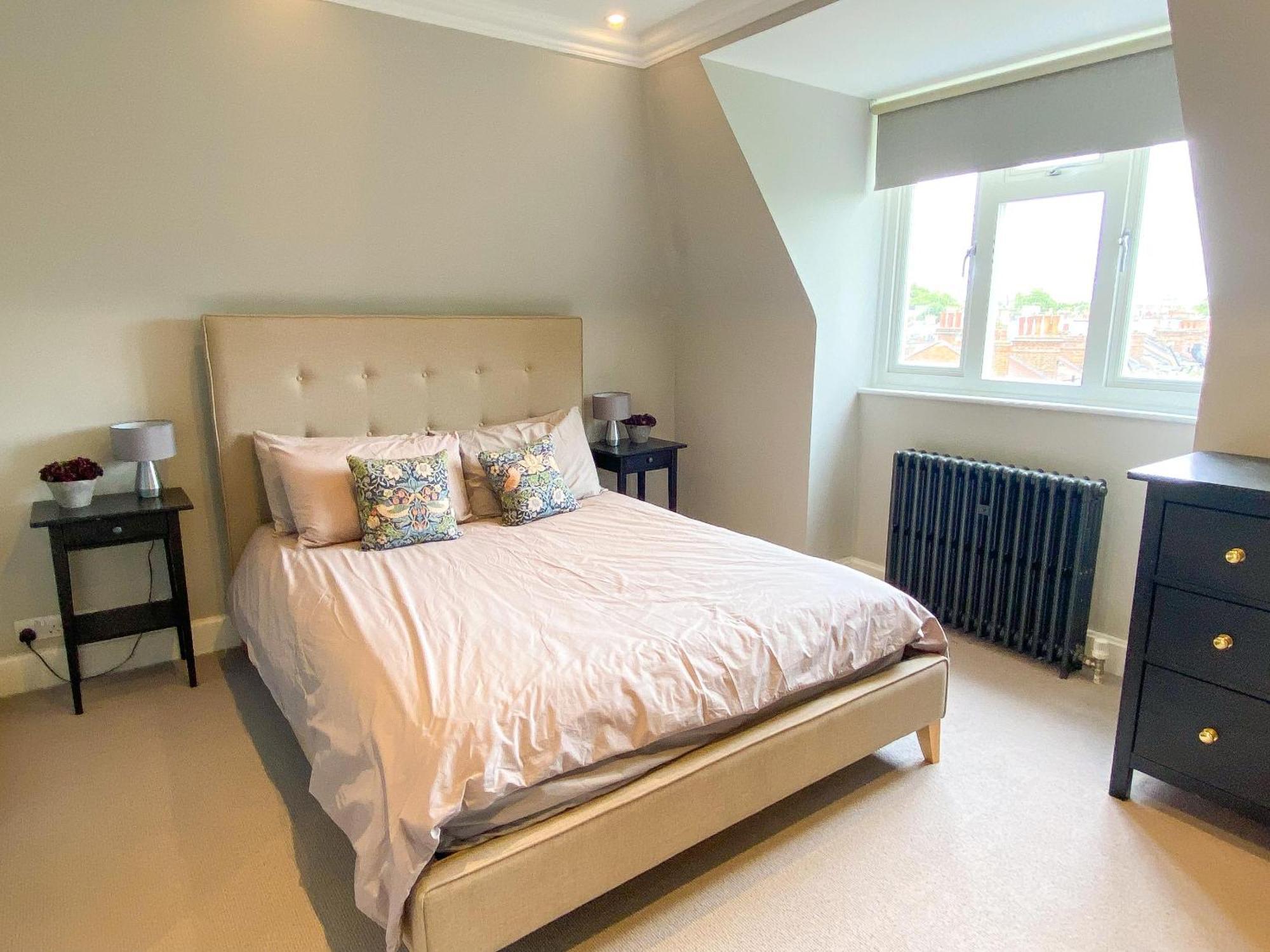 Exquisite Floor Flat Heart Of Chelsea Londres