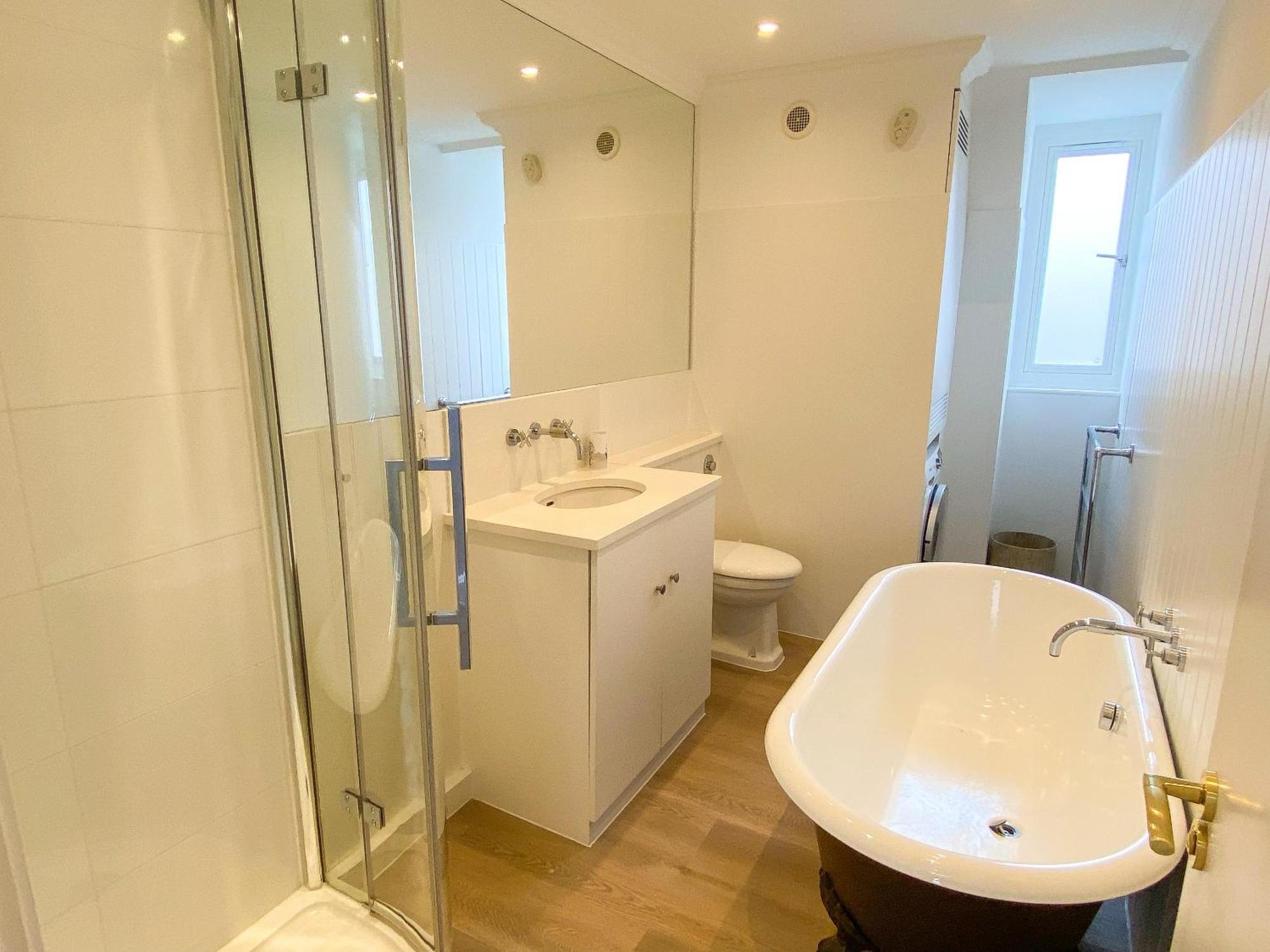 Exquisite Floor Flat Heart Of Chelsea * Londres