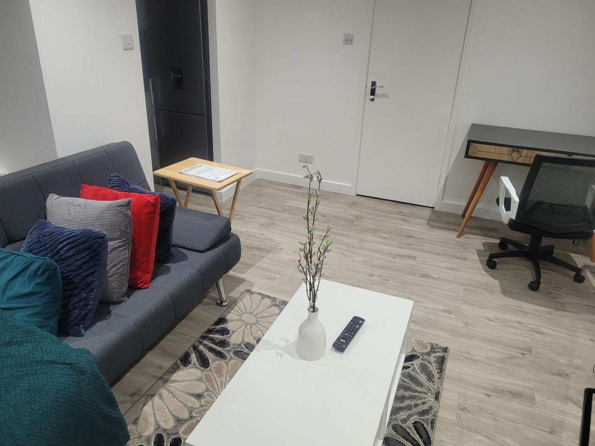 Private In A 2 Bed In Zone 2