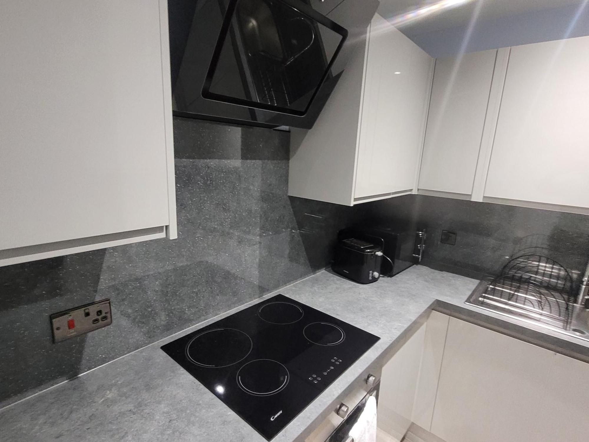Guest house Private In A 2 Bed In Zone 2 *