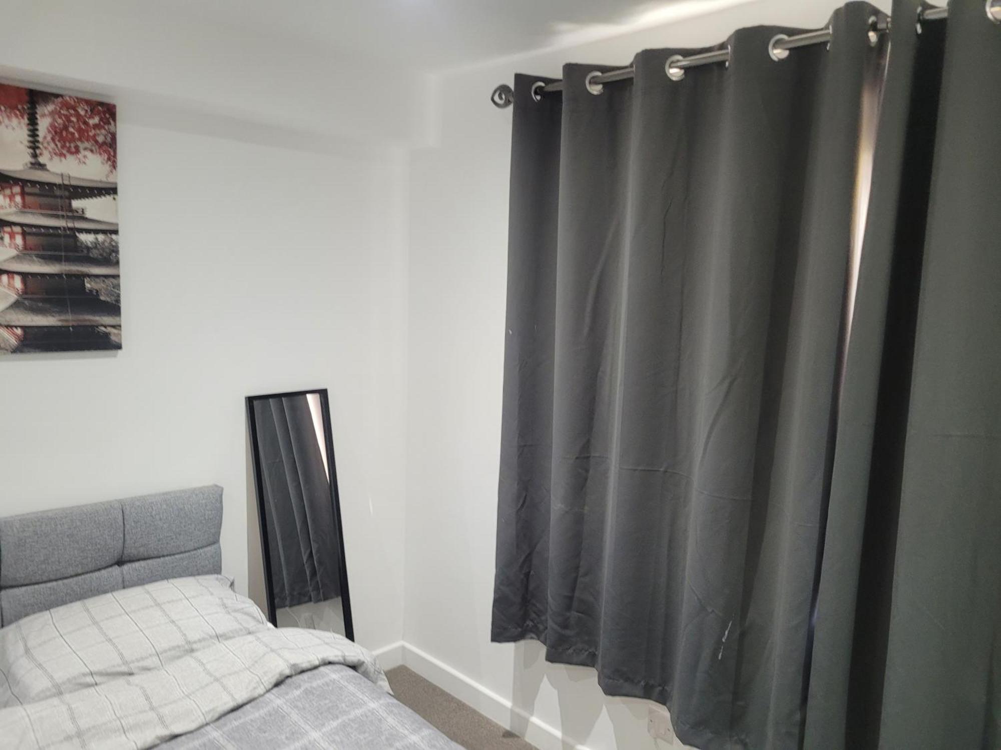 Private In A 2 Bed In Zone 2 * London