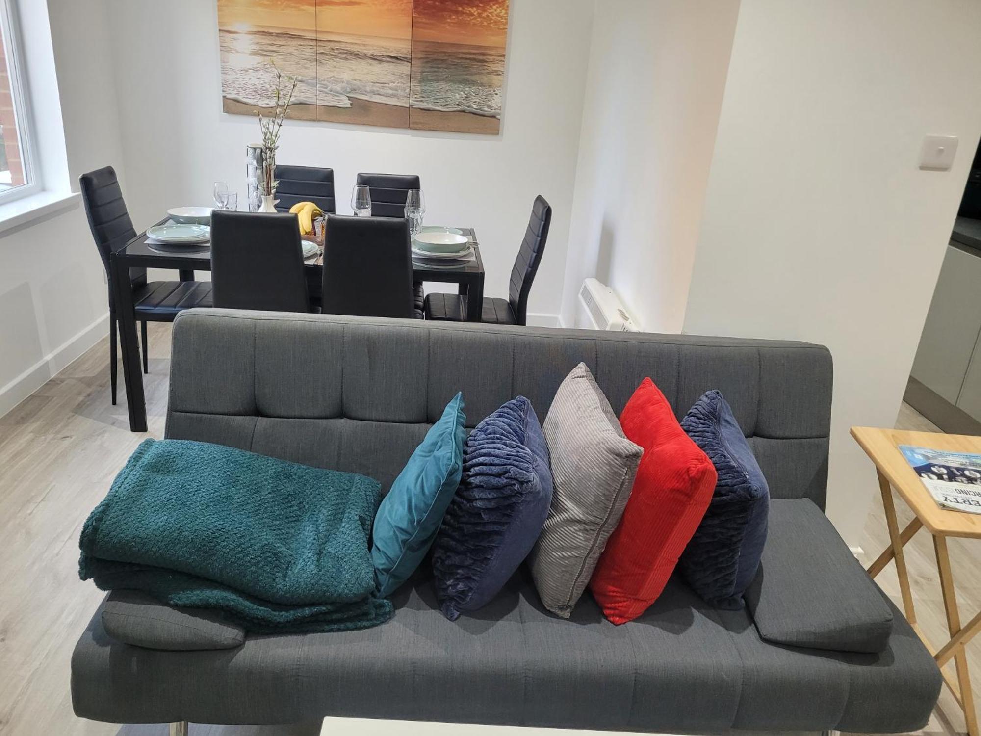 Private In A 2 Bed In Zone 2 Guest house