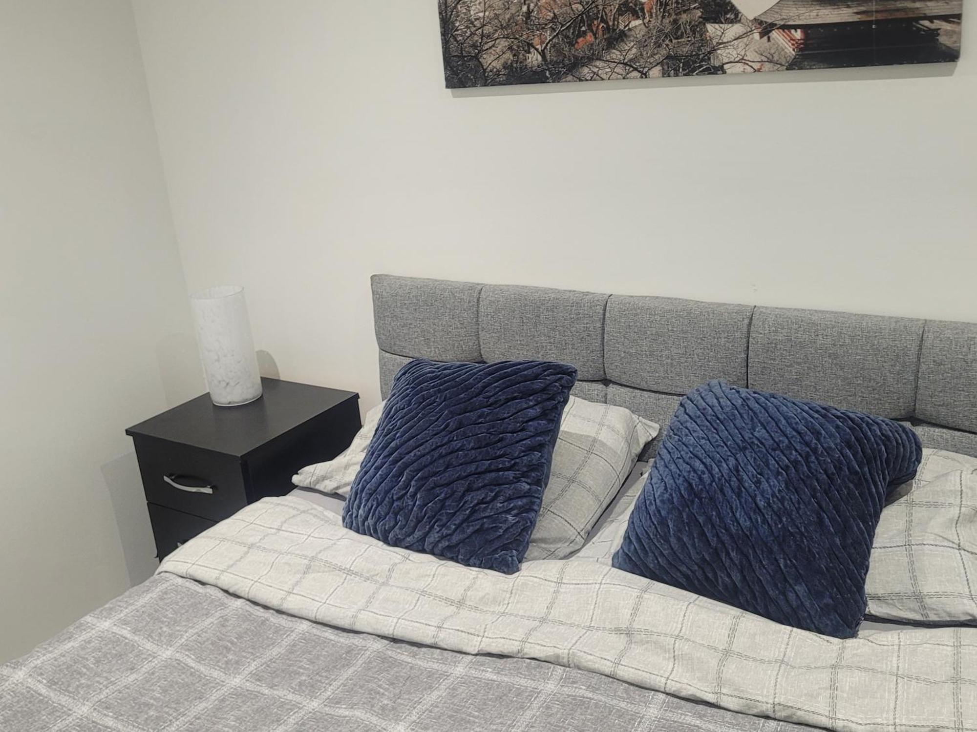 Private In A 2 Bed In Zone 2 Guest house