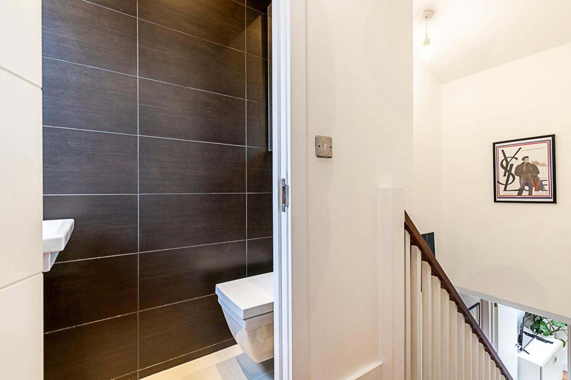 Modern Airy 2-bed Gem In Trendy Stoke Newington Londres