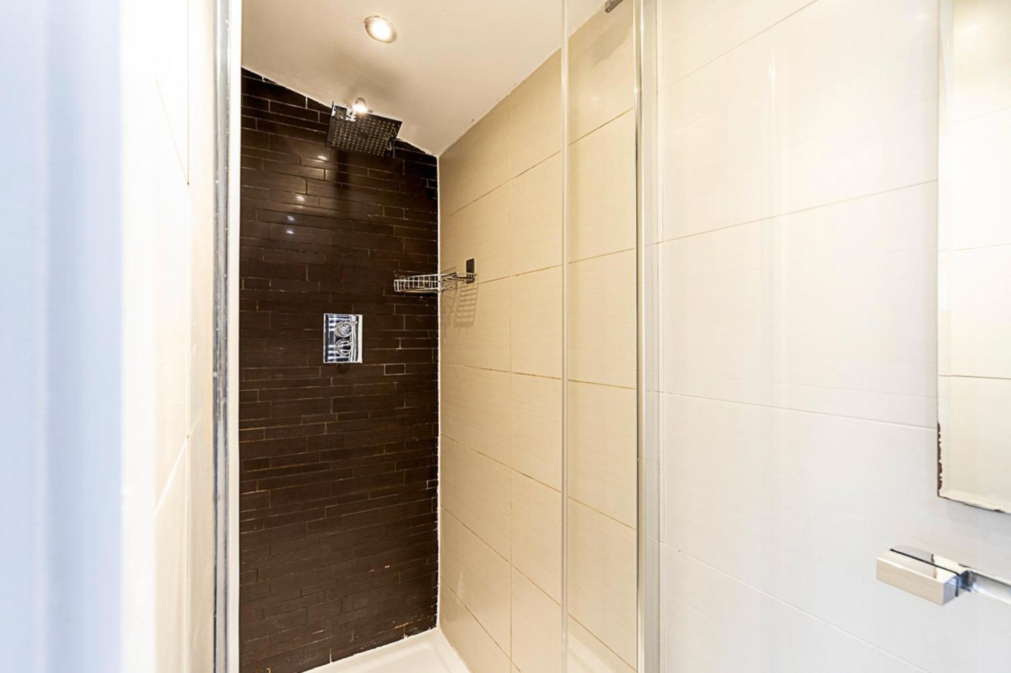 Modern Airy 2-bed Gem In Trendy Stoke Newington Appartement