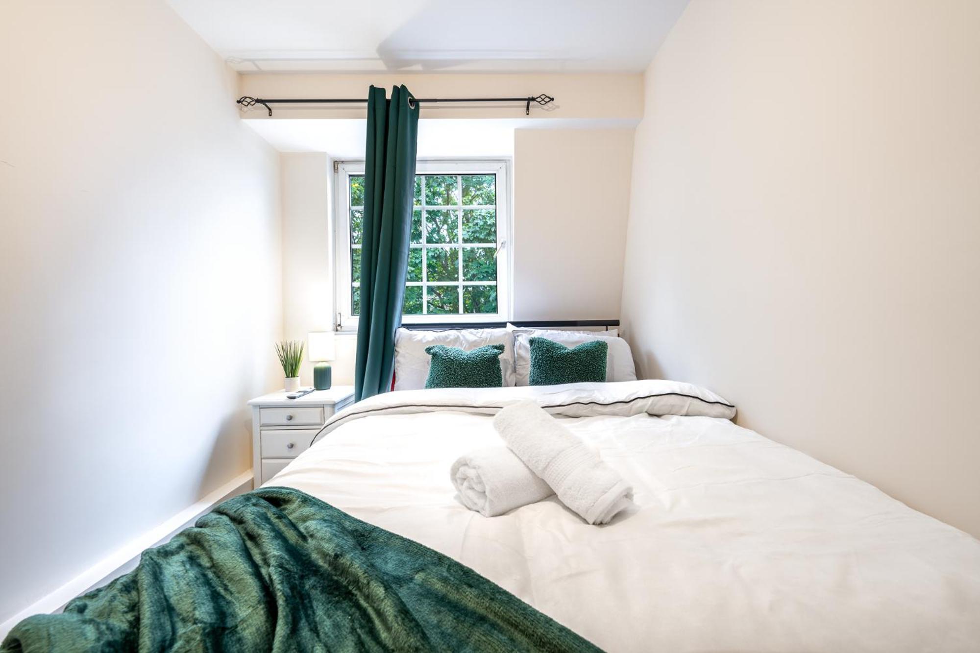Casa de férias Wilkinsons Home-free Parking, Perfect For Contractors & Weekend Getaways, Near Airport & Excel