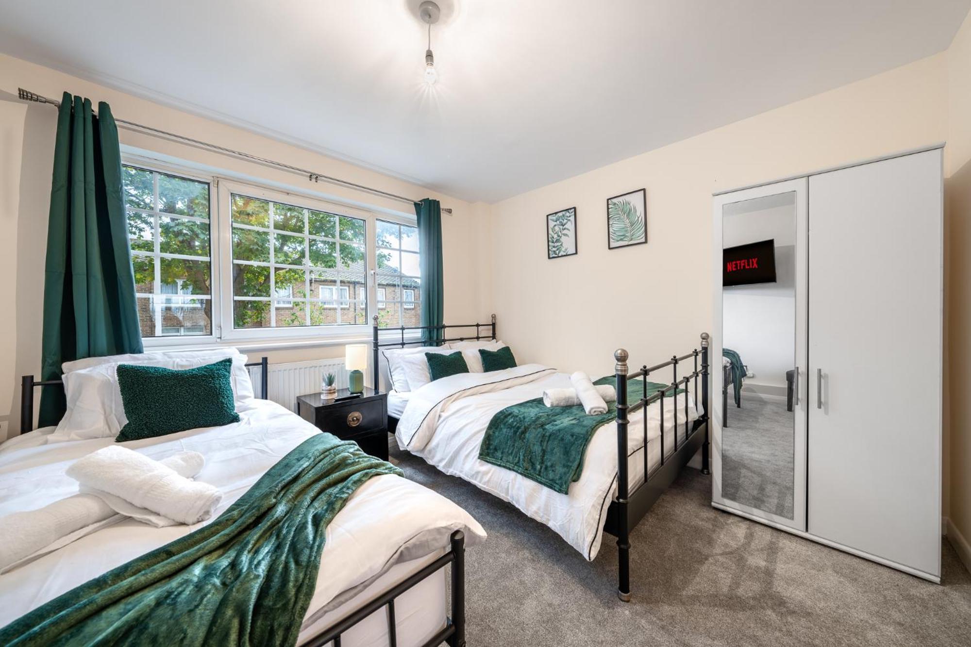 Hébergement de vacances Wilkinsons Home-free Parking, Perfect For Contractors & Weekend Getaways, Near Airport & Excel *