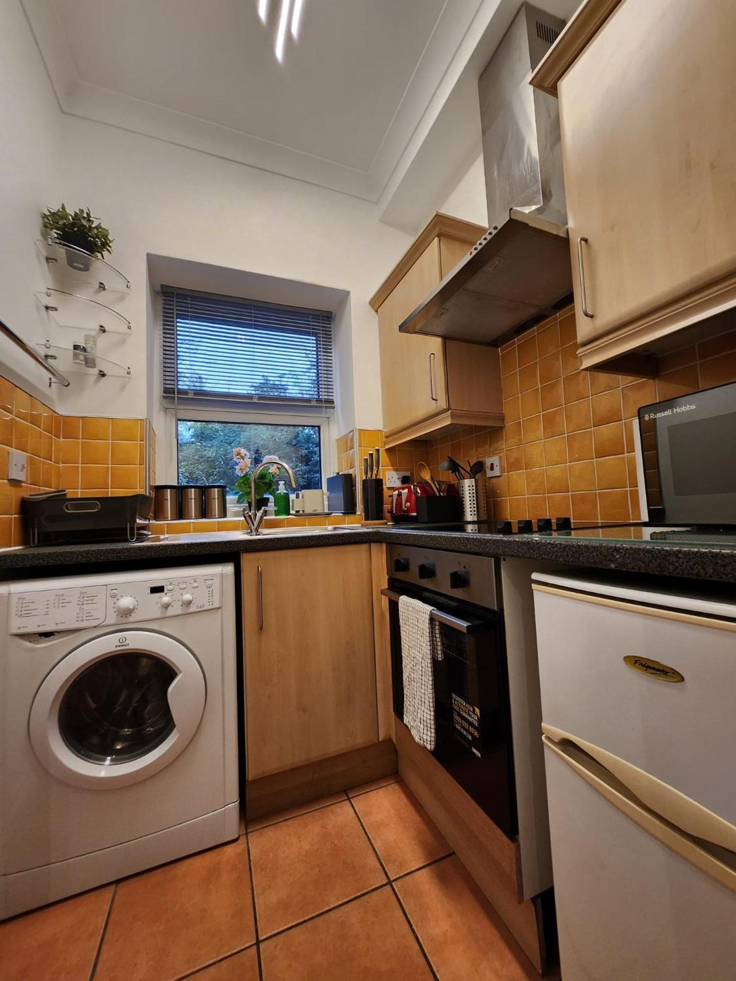 St 6 - 2 Min Walk From Tube Cozy Appartement