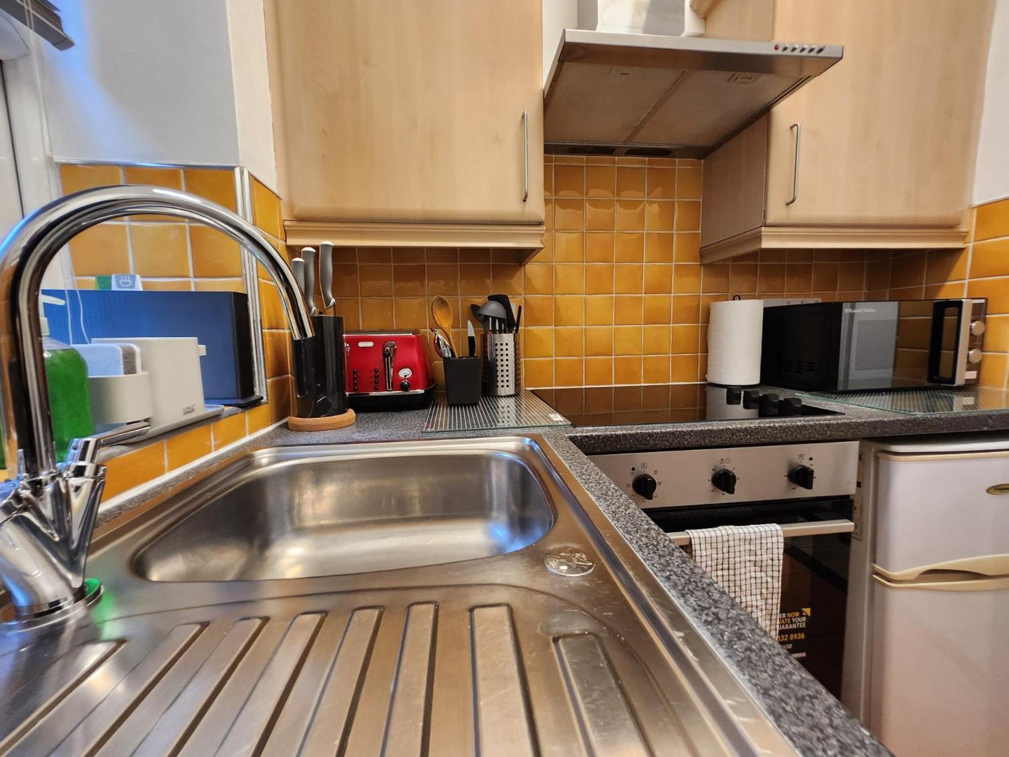 St 6 - 2 Min Walk From Tube Cozy Apartamento Londres