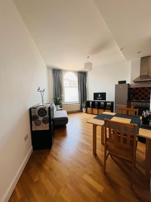 Charming 1 Bedroom Flat In Finsbury Park Appartement