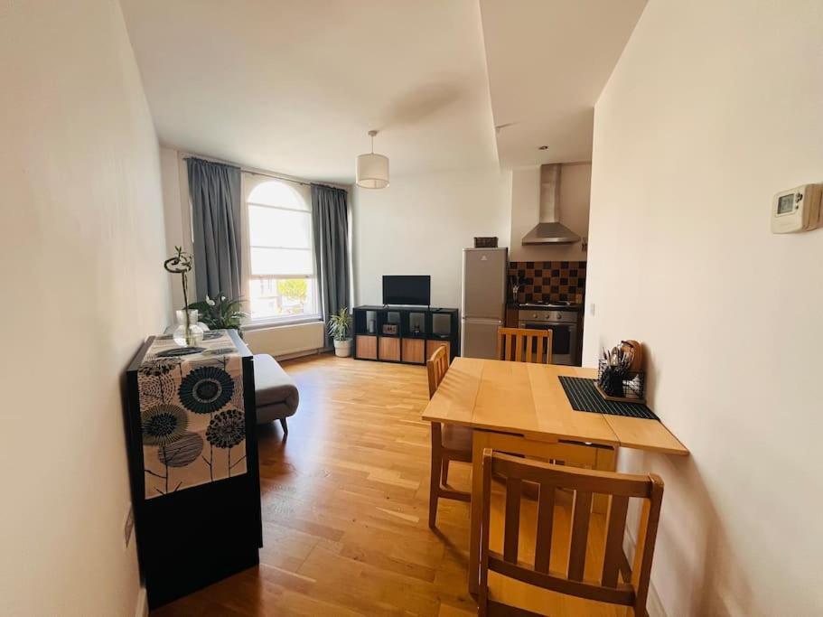 Charming 1 Bedroom Flat In Finsbury Park Londres