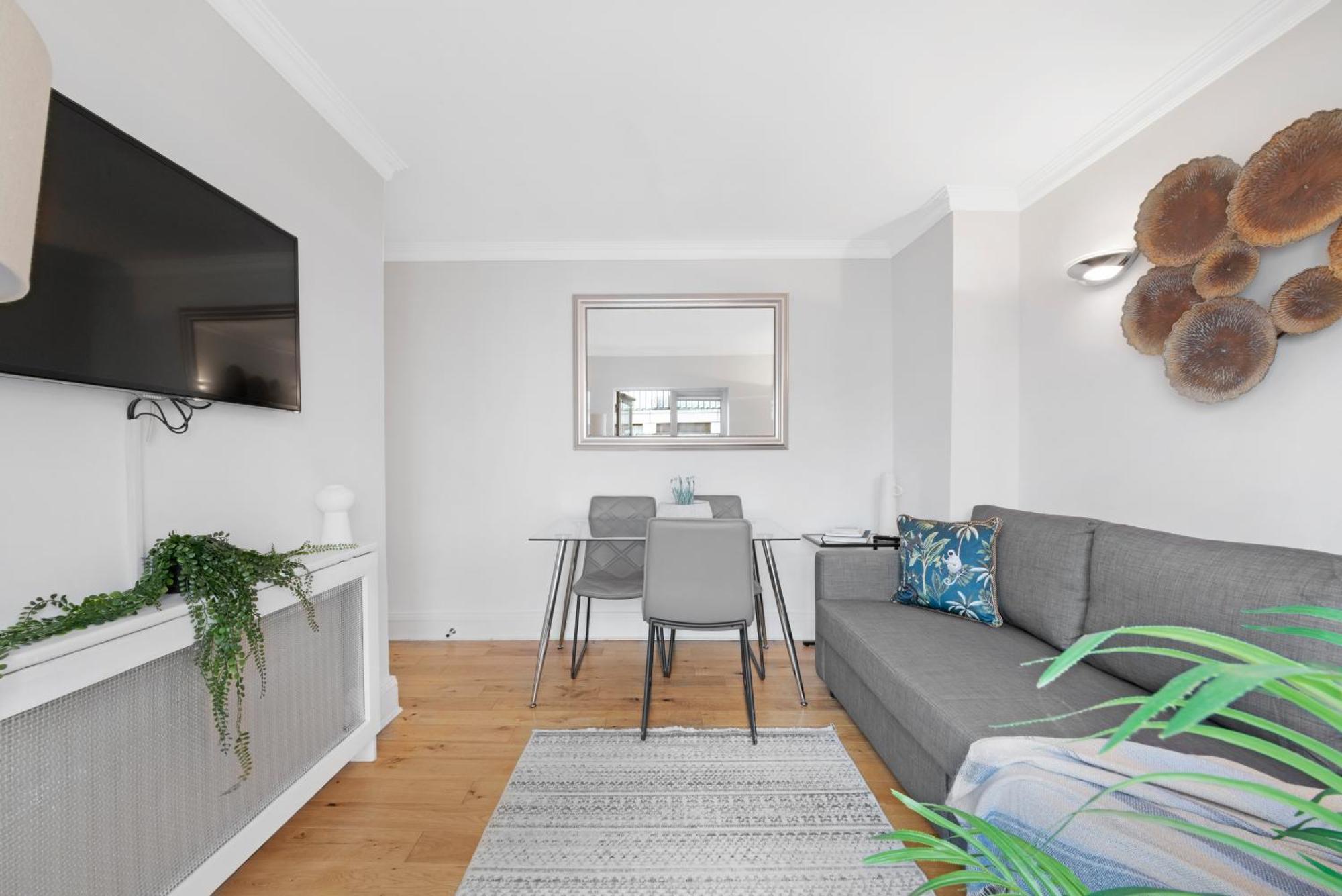 1 Bed-mayfair-private Balcony * Londres