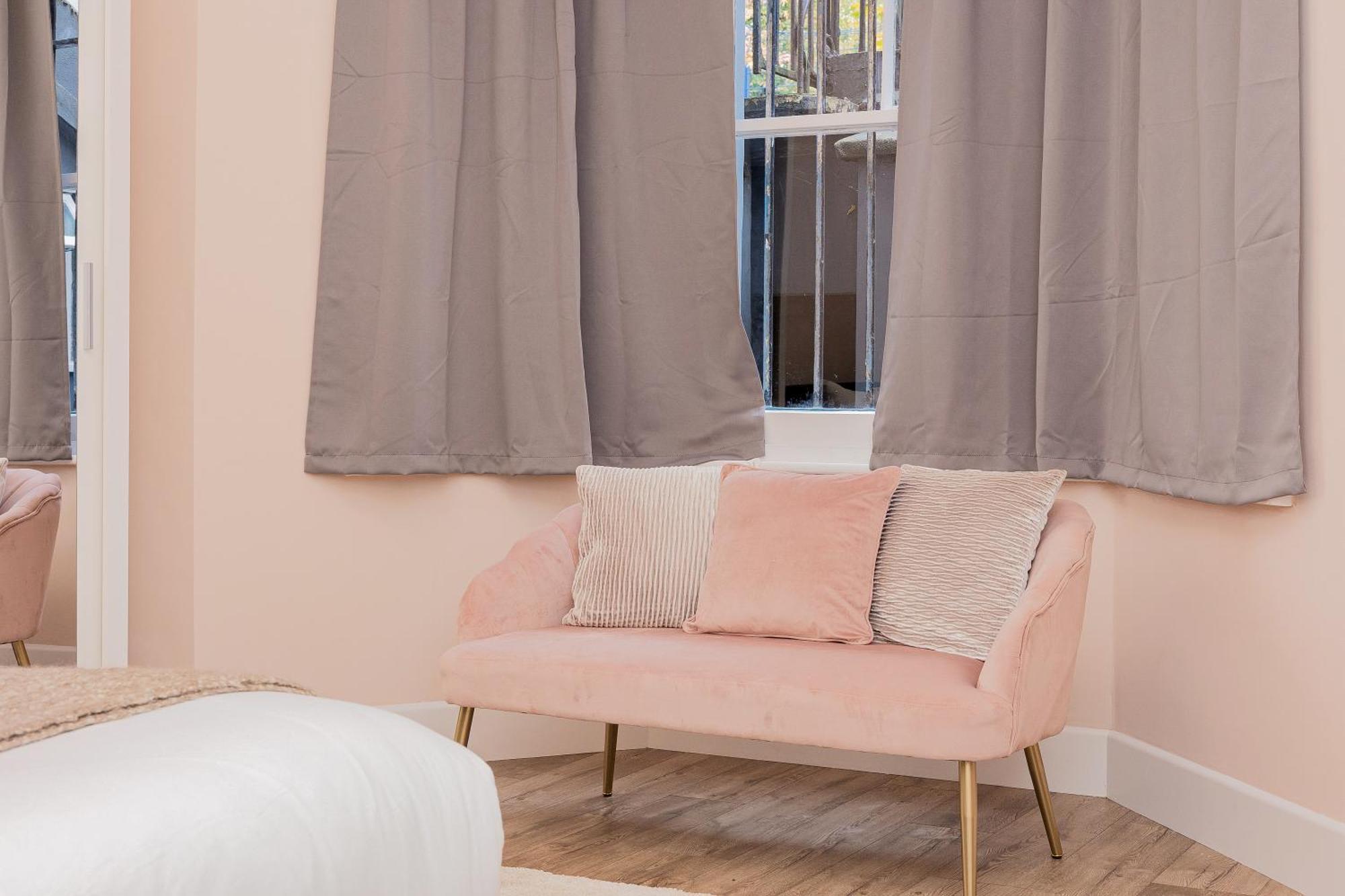 2br Flat In Kensington, 2 Mints Earl's Court Tube Londres