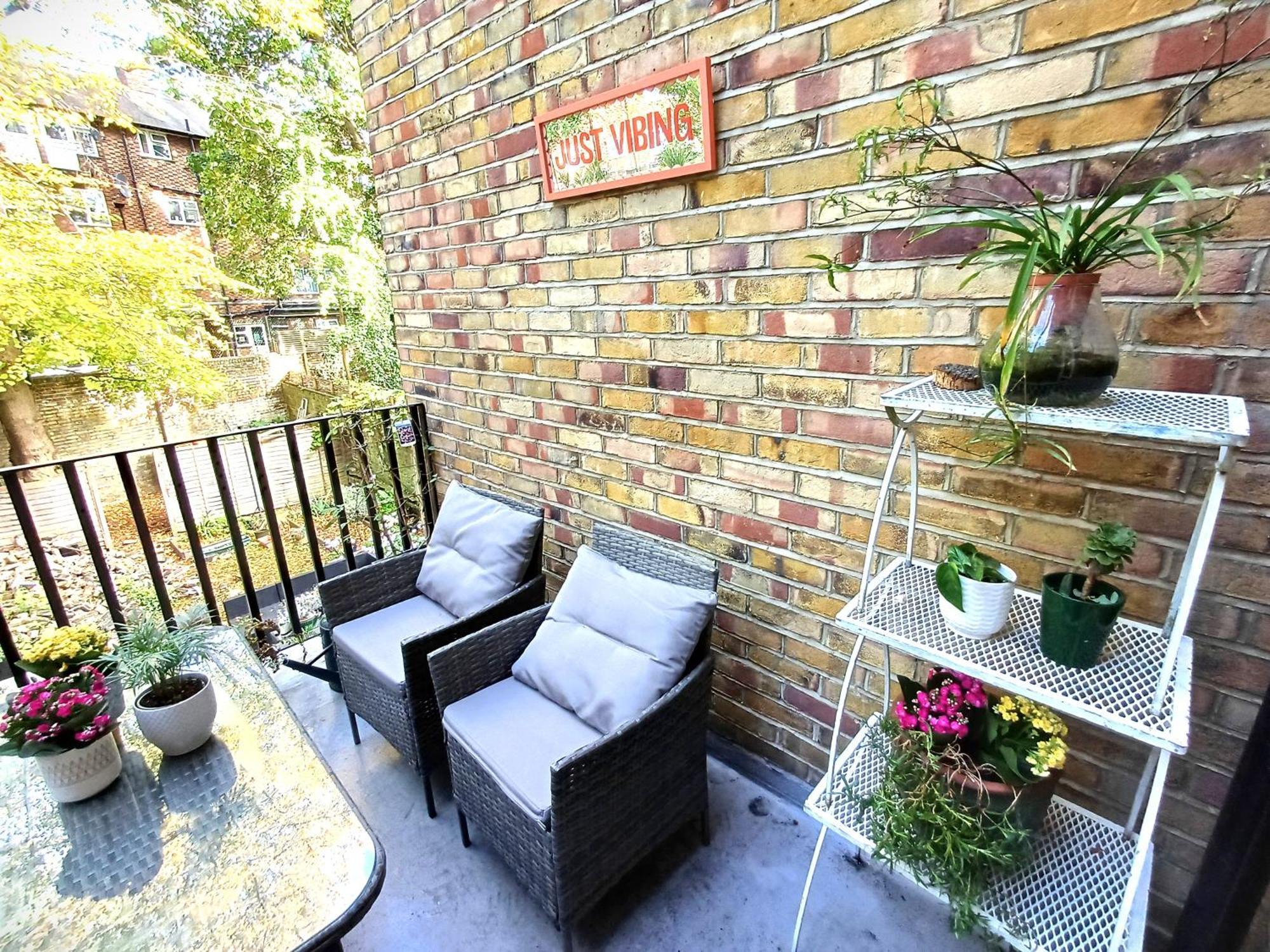 Olympia 2 Bed Terrace Appartement *