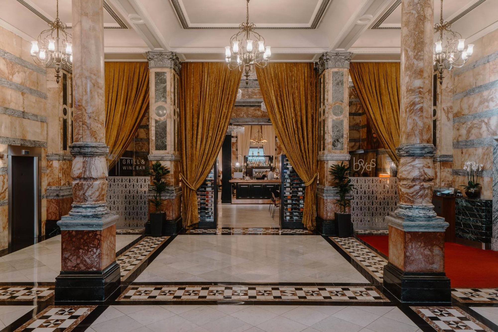Club Quarters Trafalgar Square, 4*