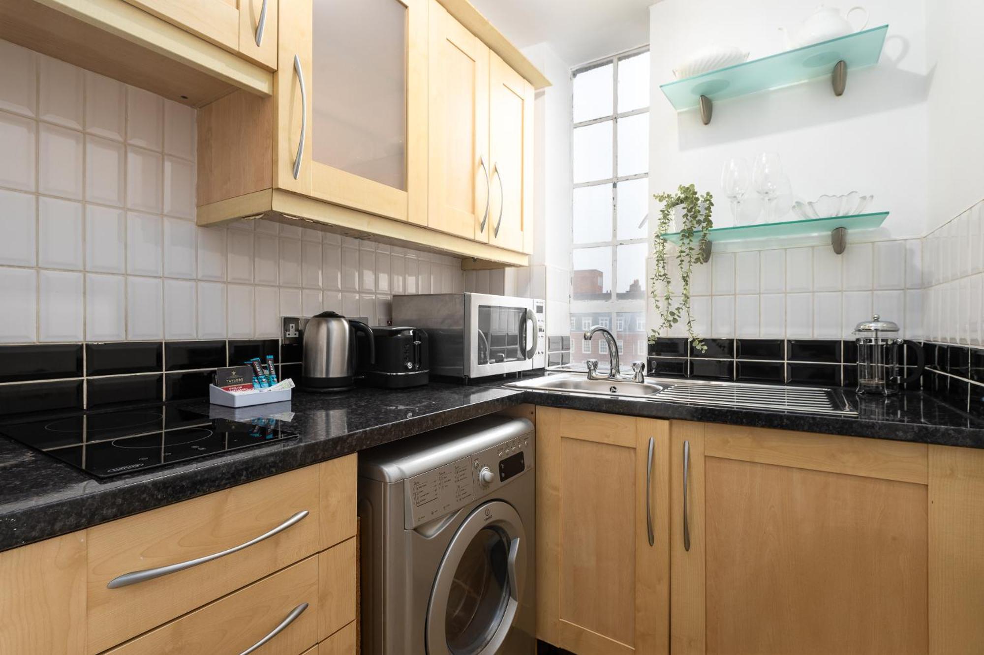 Capital One Bedroom Flat Chelsea Cloisters 724 * Londres