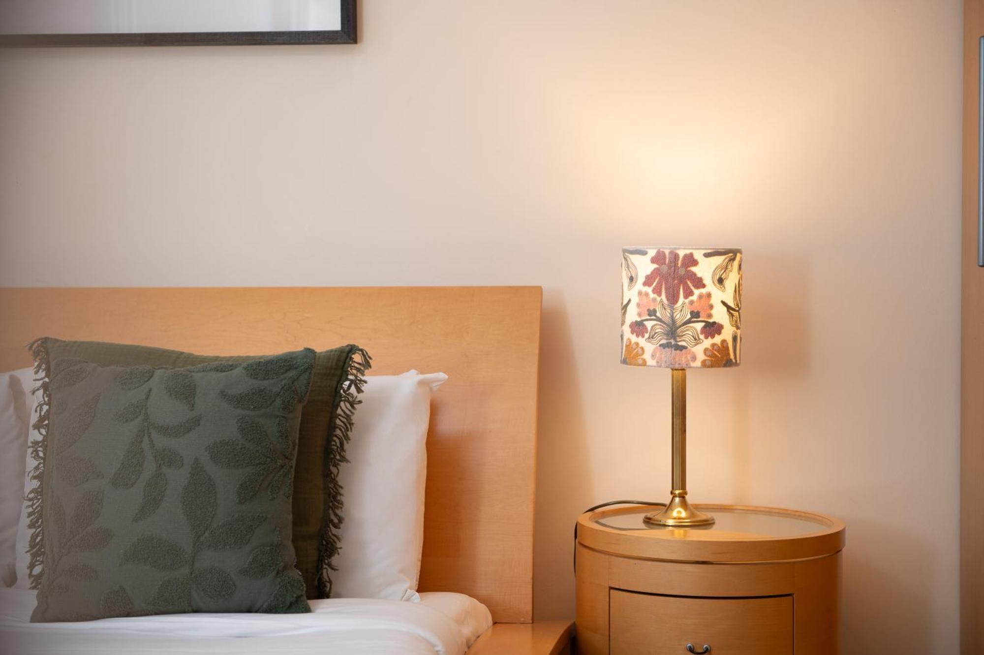 Capital One Bedroom Flat Chelsea Cloisters 724 Apartamento Londres