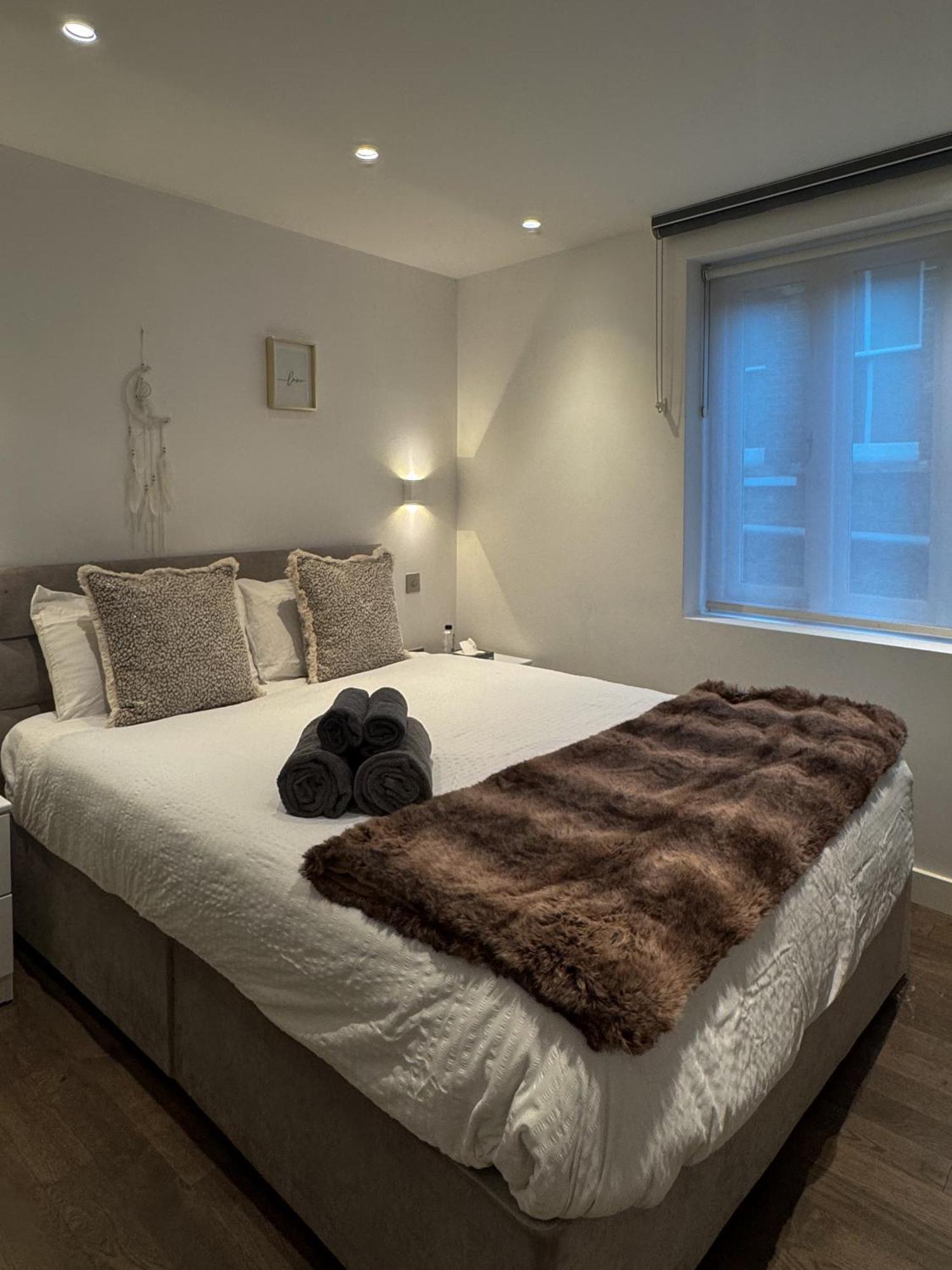 Mayfair 2 Beds Flat Near Bond Street, Opposite Selfridges On Oxford Street Apartamento