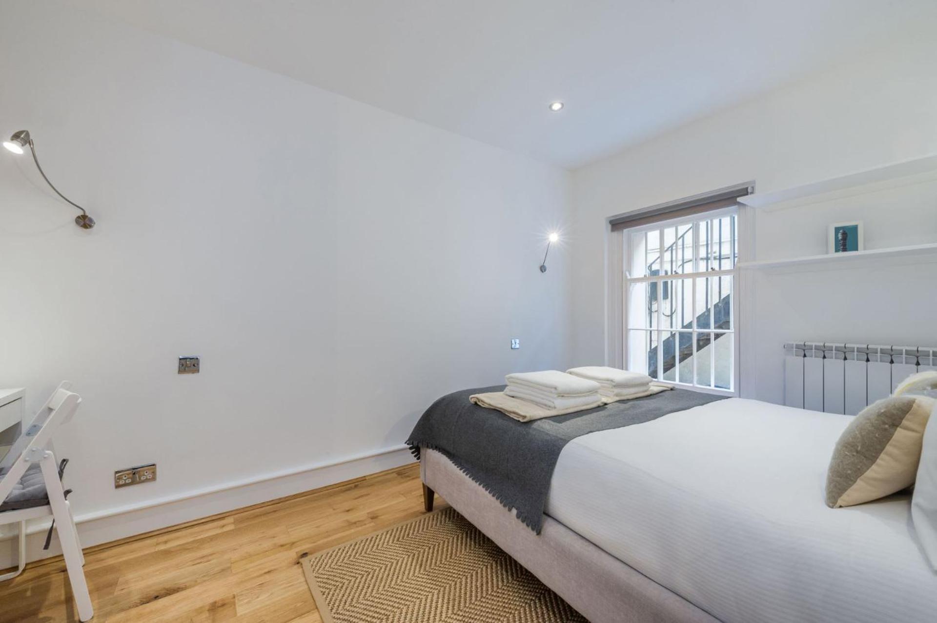 Regency Residences - Fitzrovia - By Frankie Says Londres