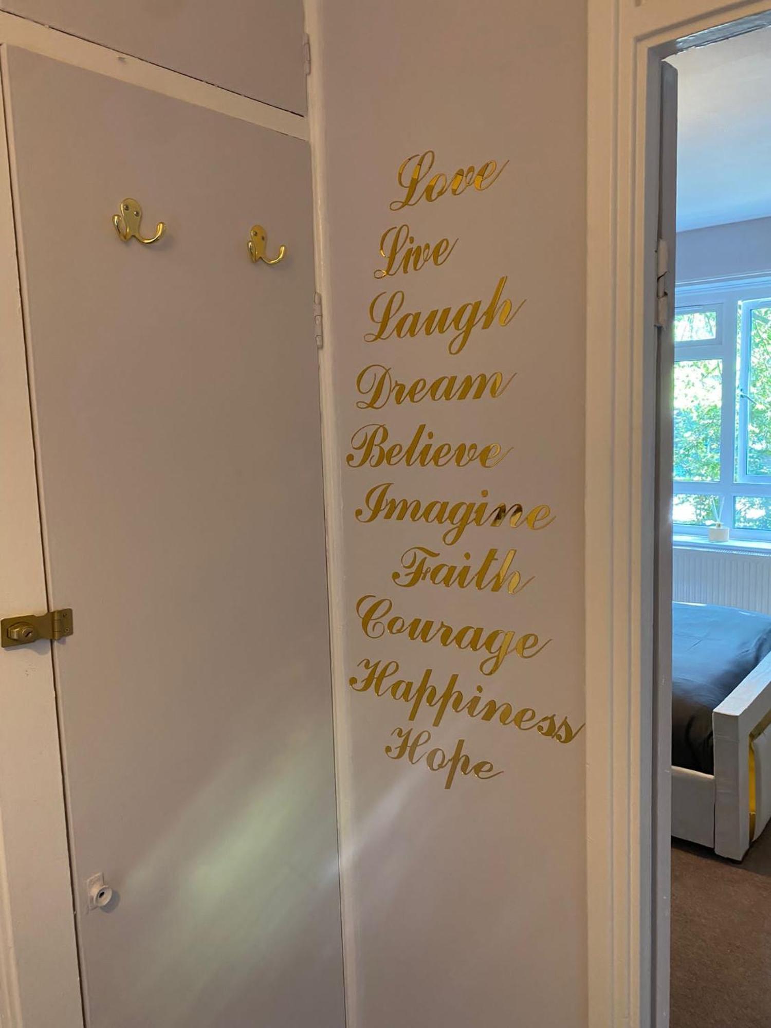 Appartement 18k From Londres